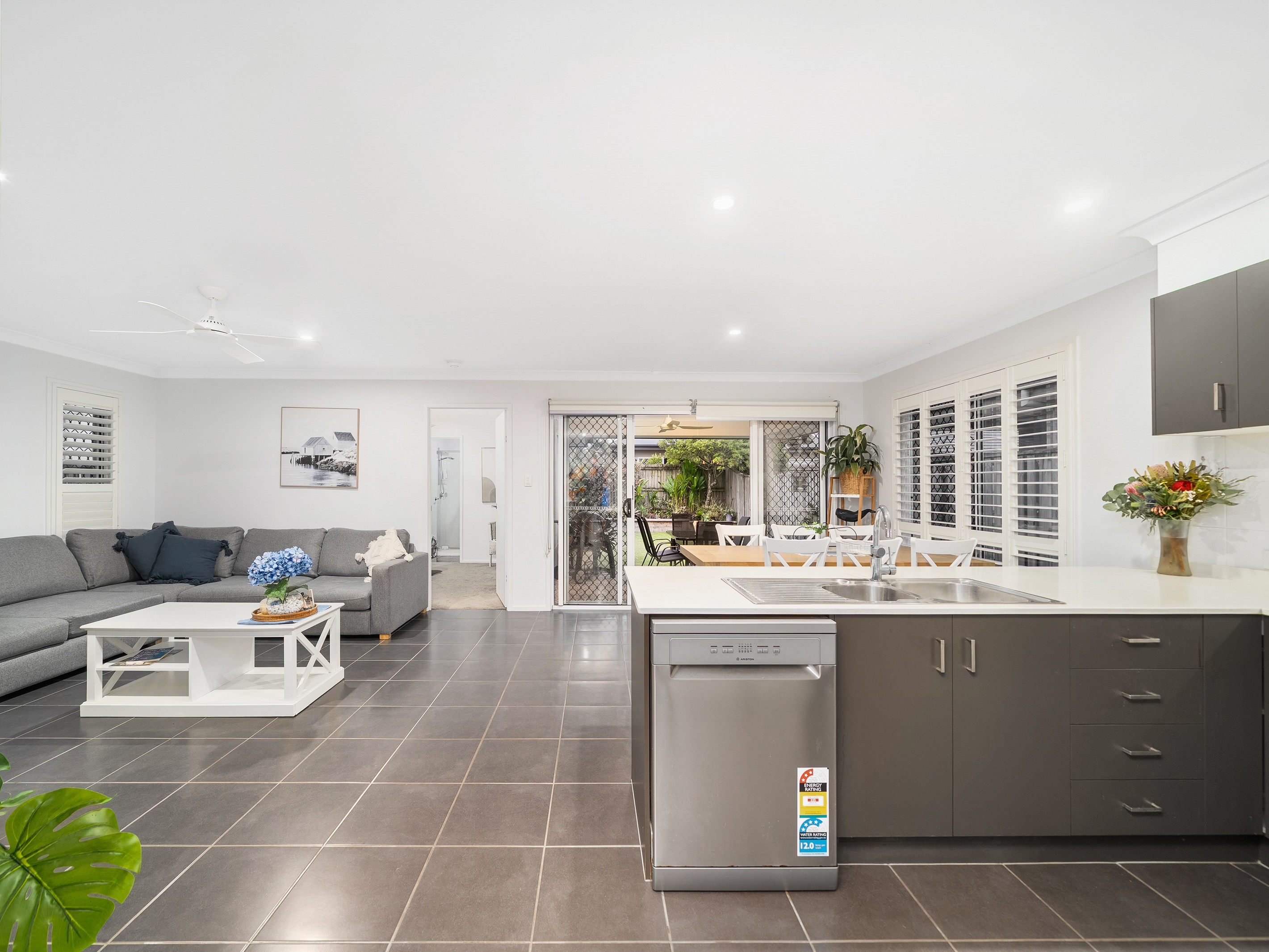 21 Riviera Crescent, North Lakes, QLD 4509