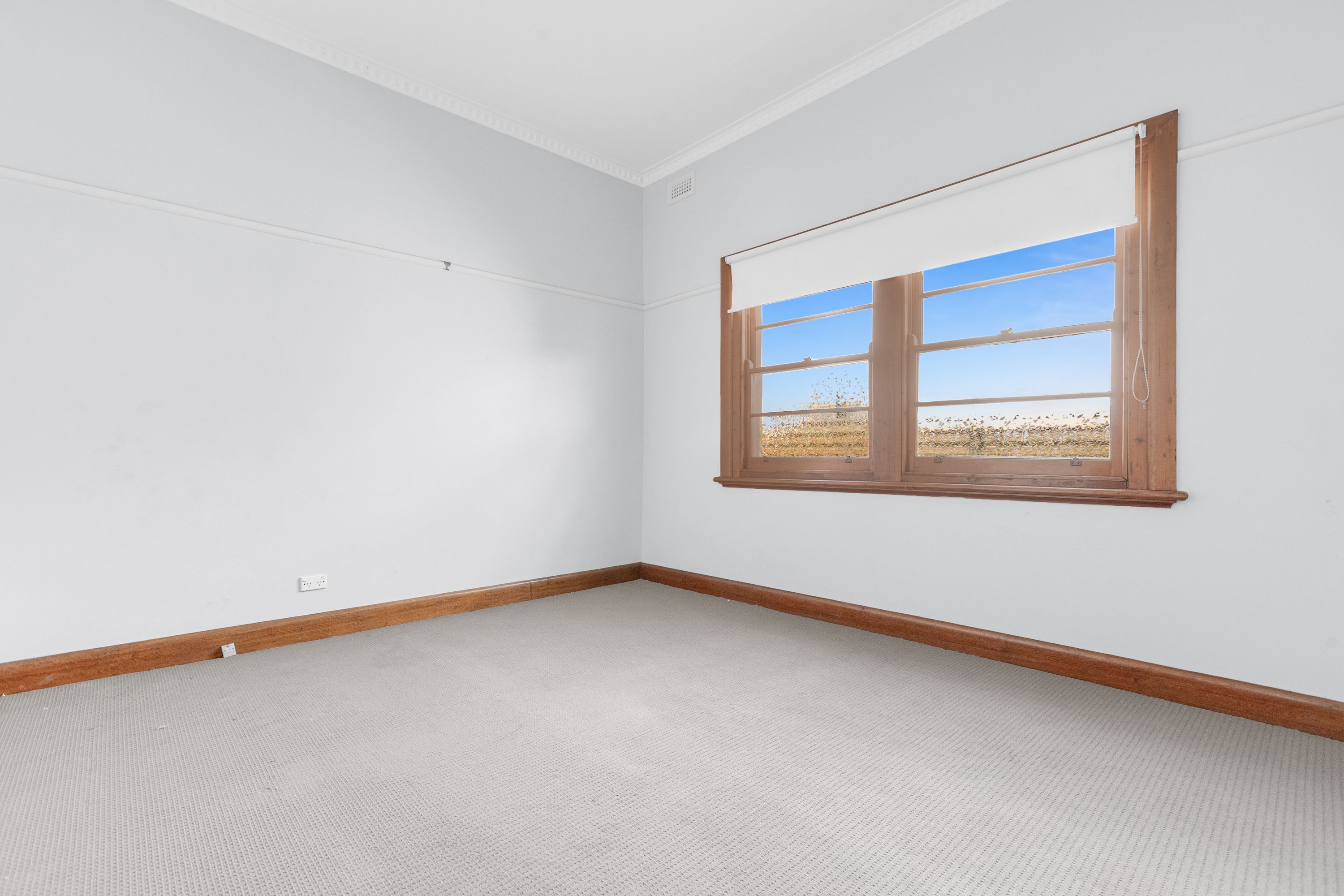 85-87 Pine Avenue — photo 10 of 16