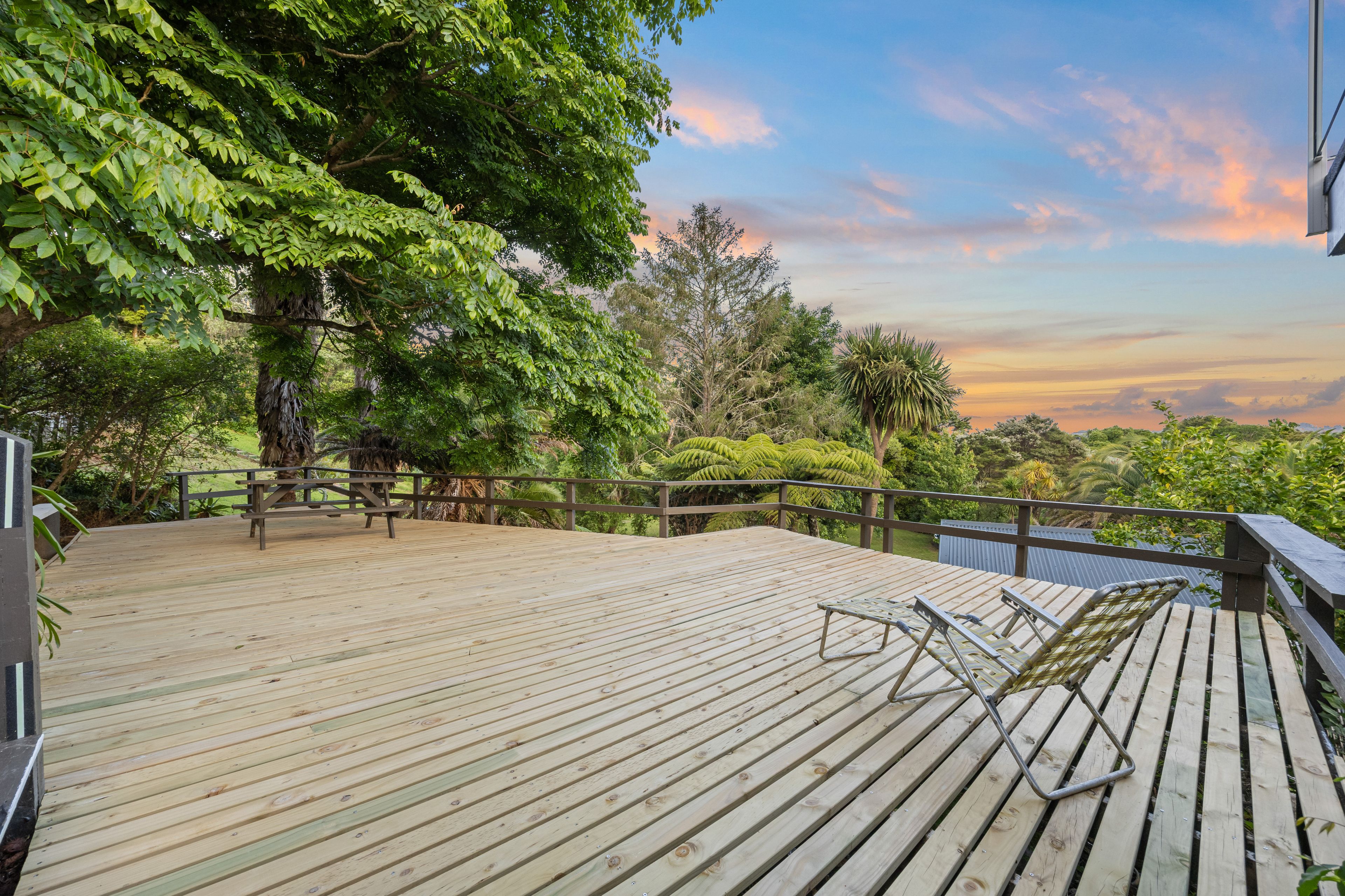 274 Forest Hill Road, Waiatarua, Waitakere City