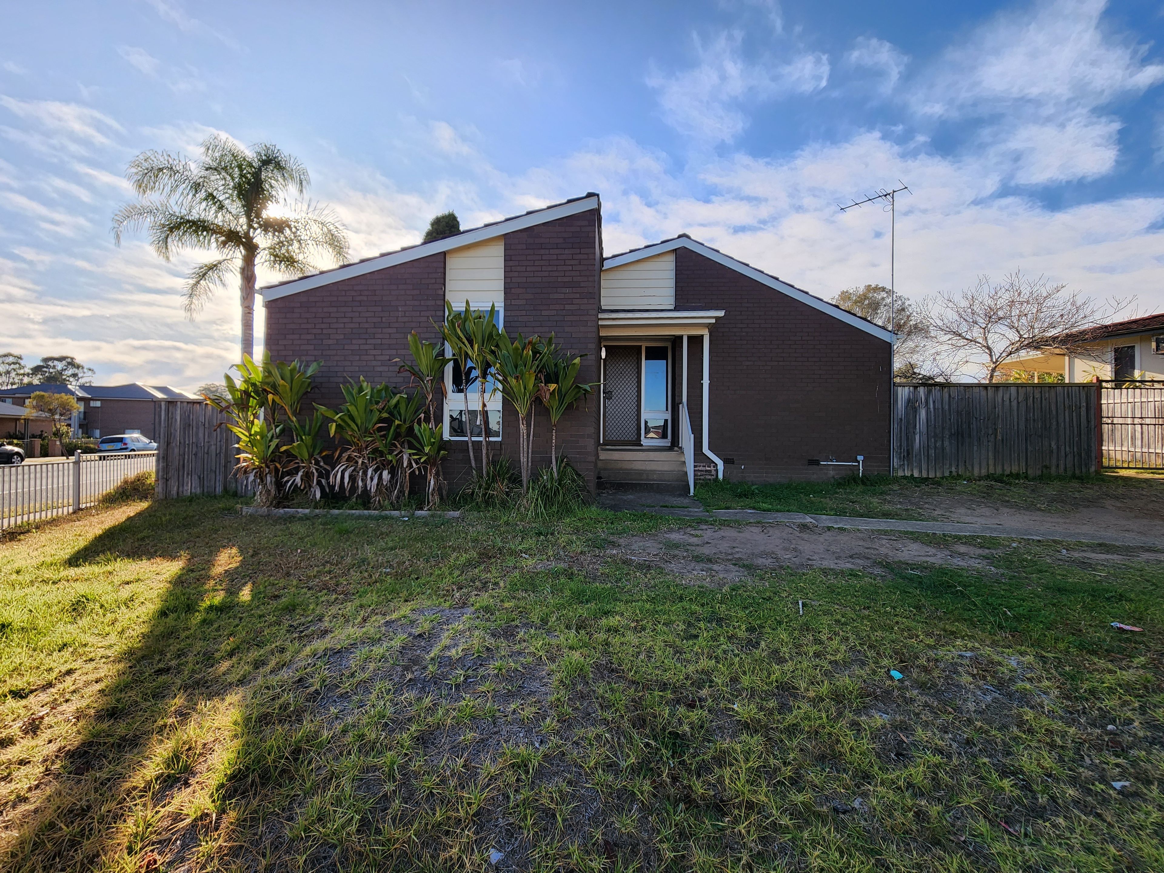 2 Lincluden Place, Airds NSW 2560