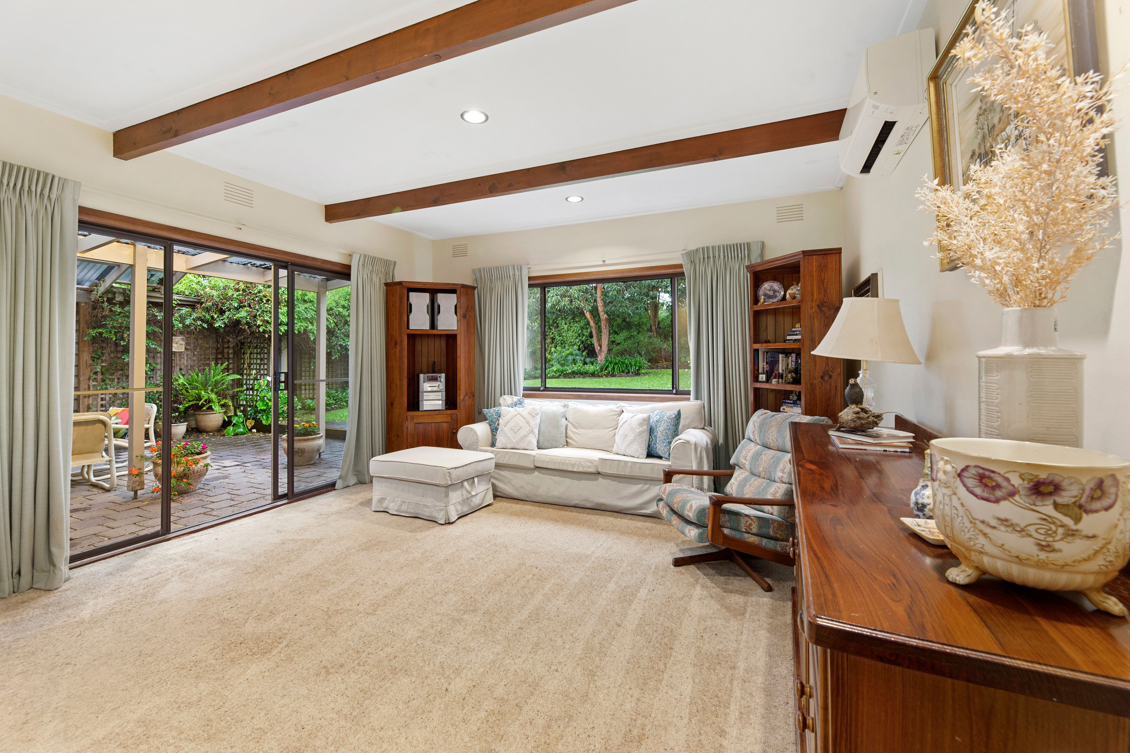3 Deanswood Road, Forest Hill, VIC 3131
