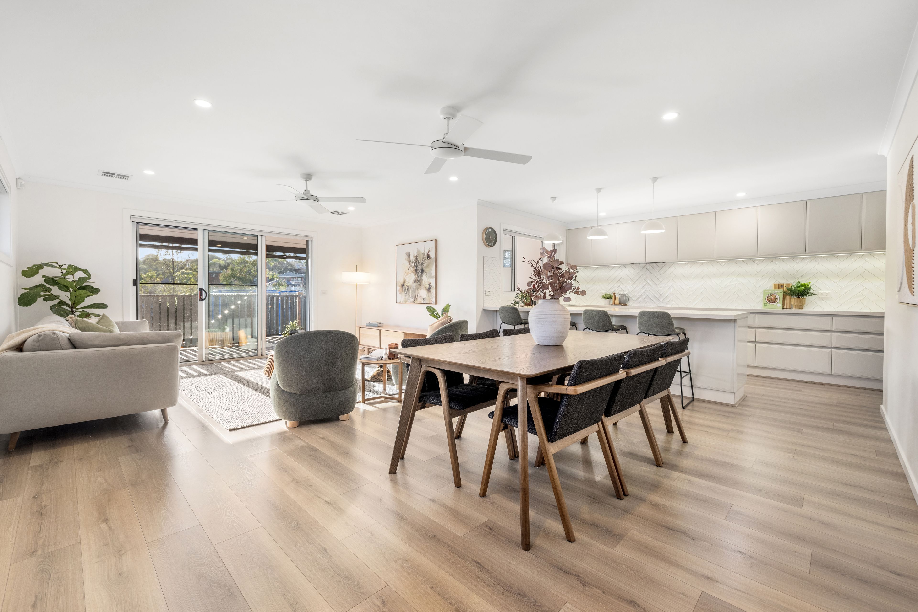 35 Jeanette Street — photo 3 of 13
