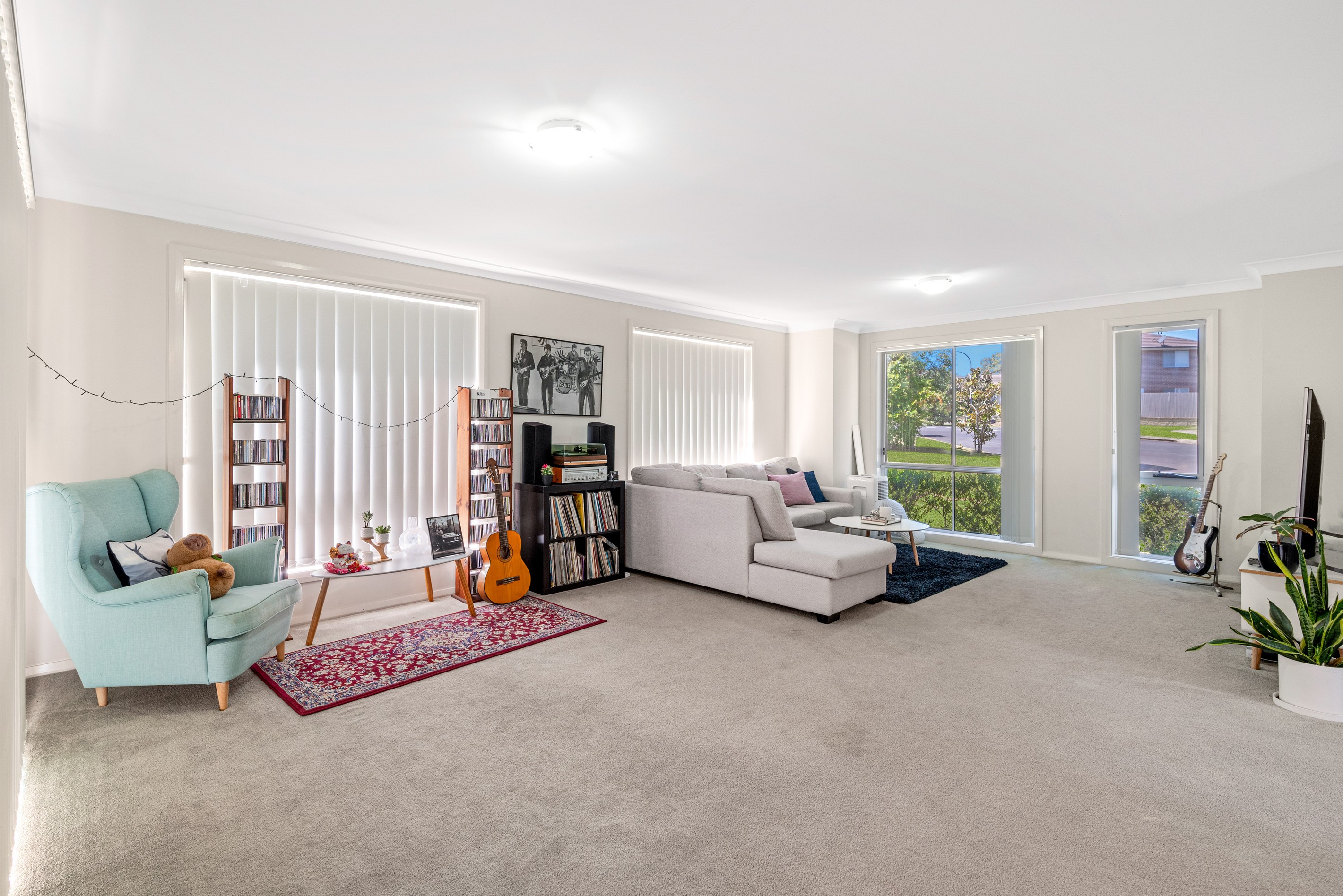 52 Sovereign Circuit, Glenfield, NSW 2167