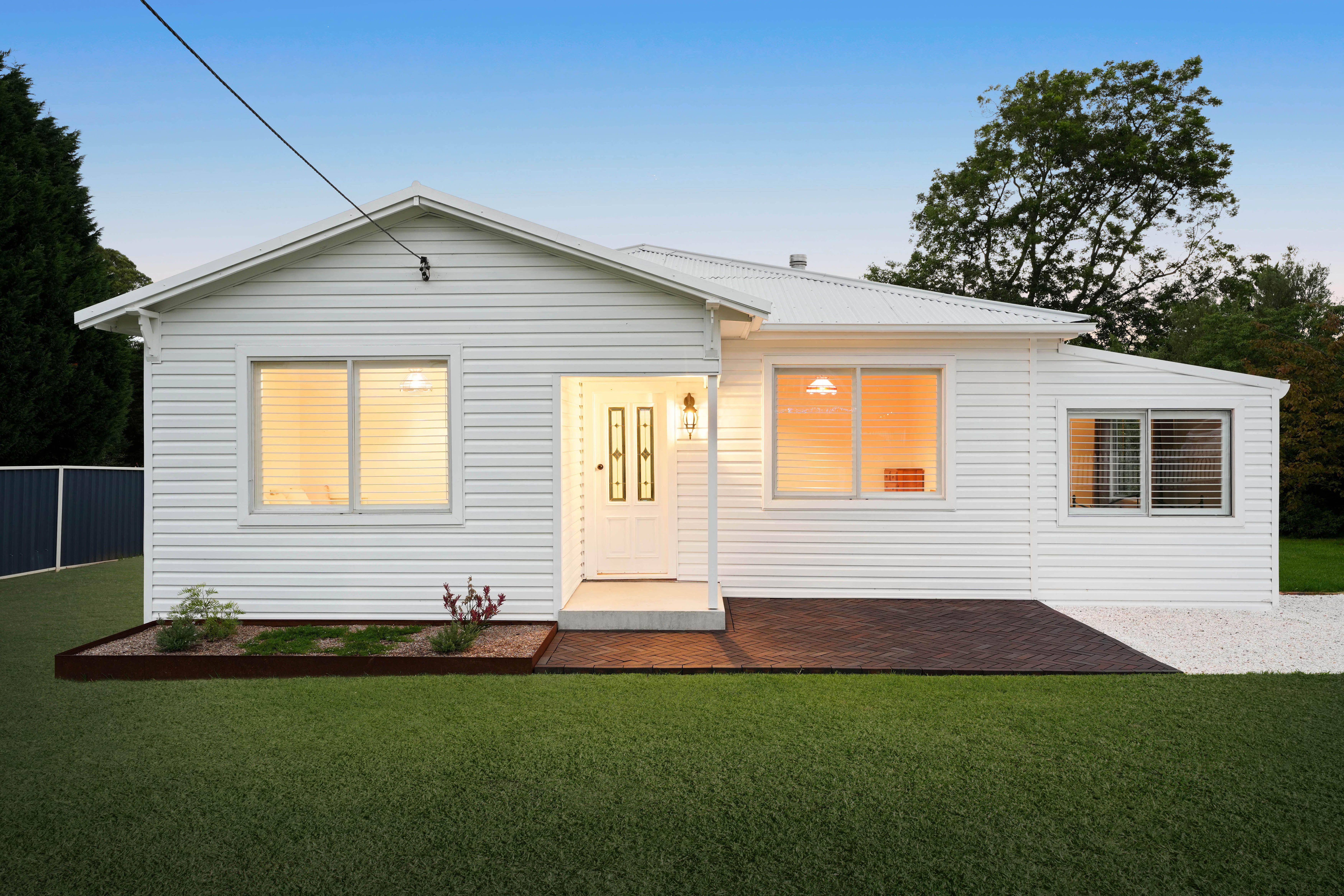 17 Elsworth Avenue, Balaclava, NSW 2575