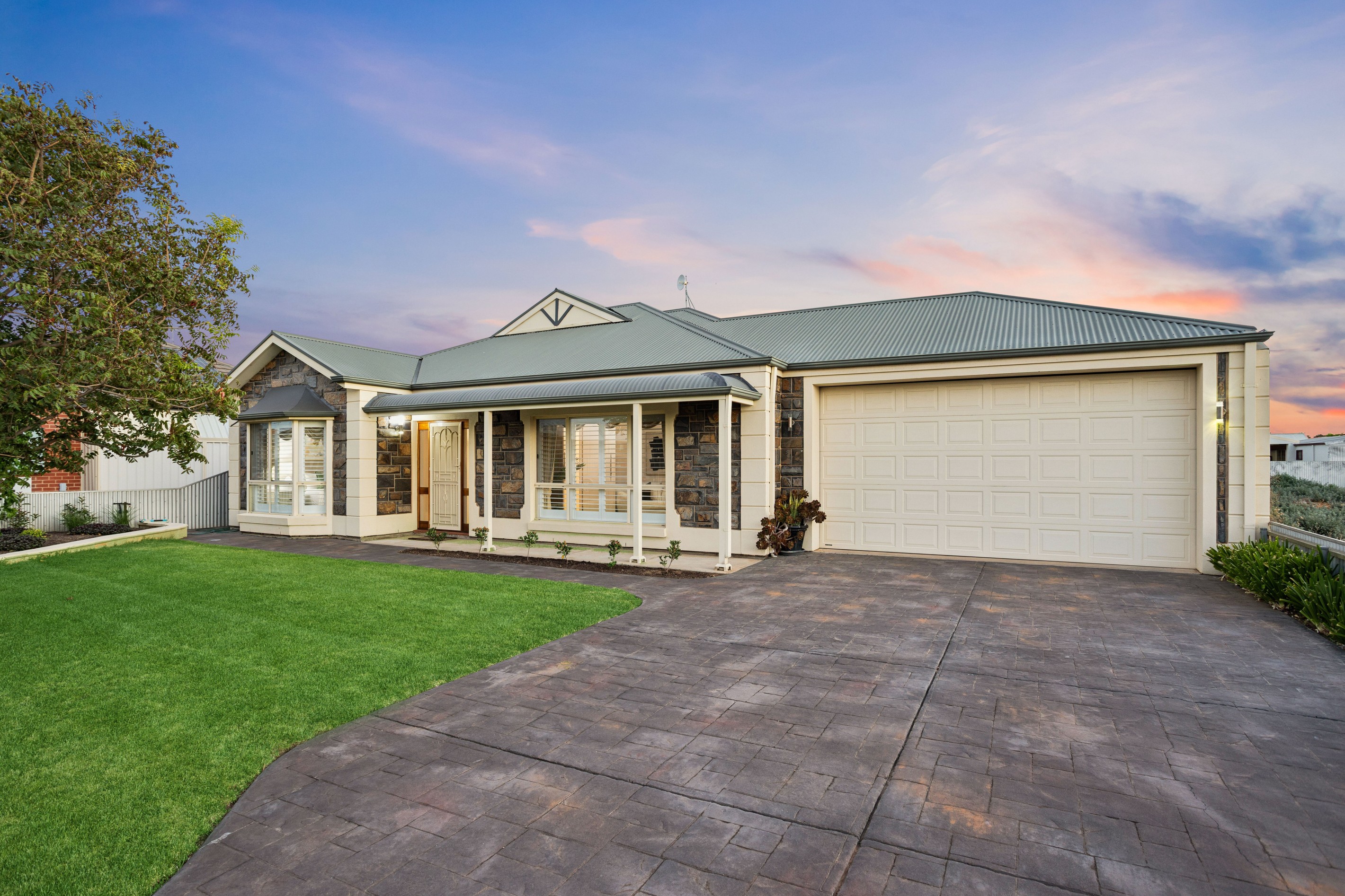 21 Raymond Avenue, Seaton, SA 5023