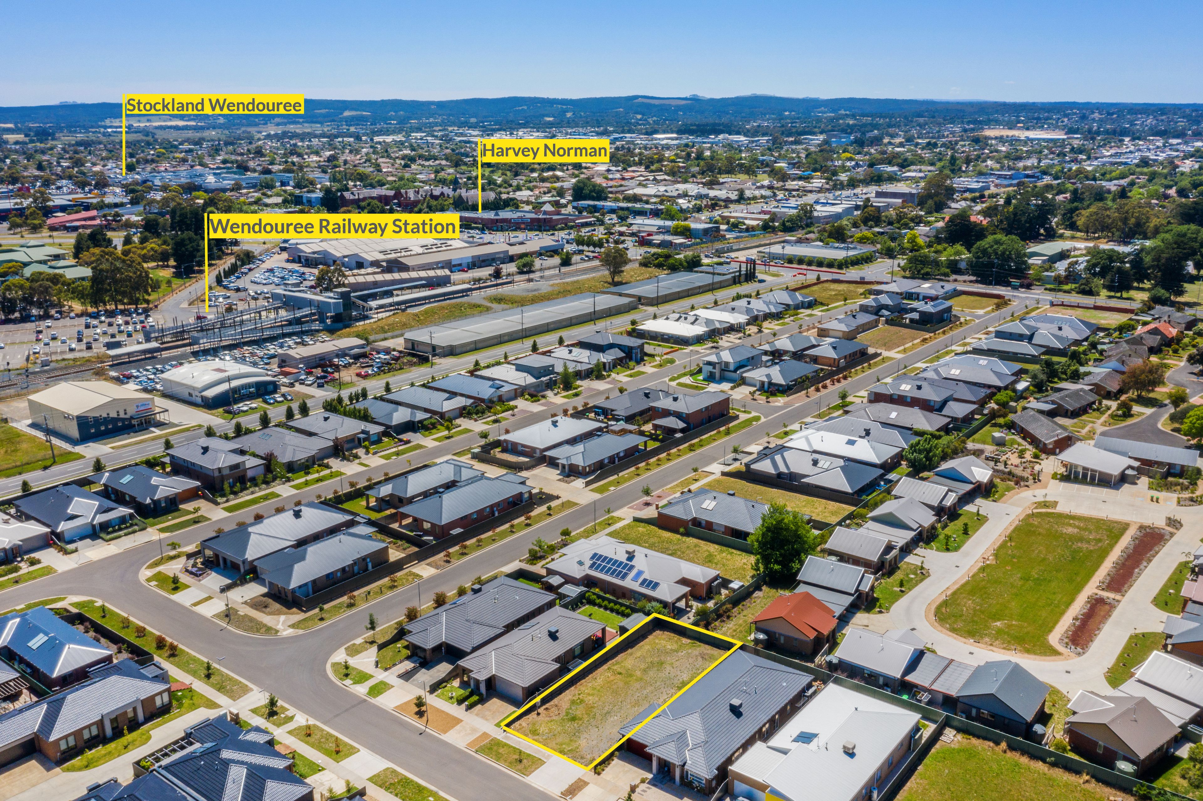 9 Limetree Way, Lake Gardens, VIC 3355