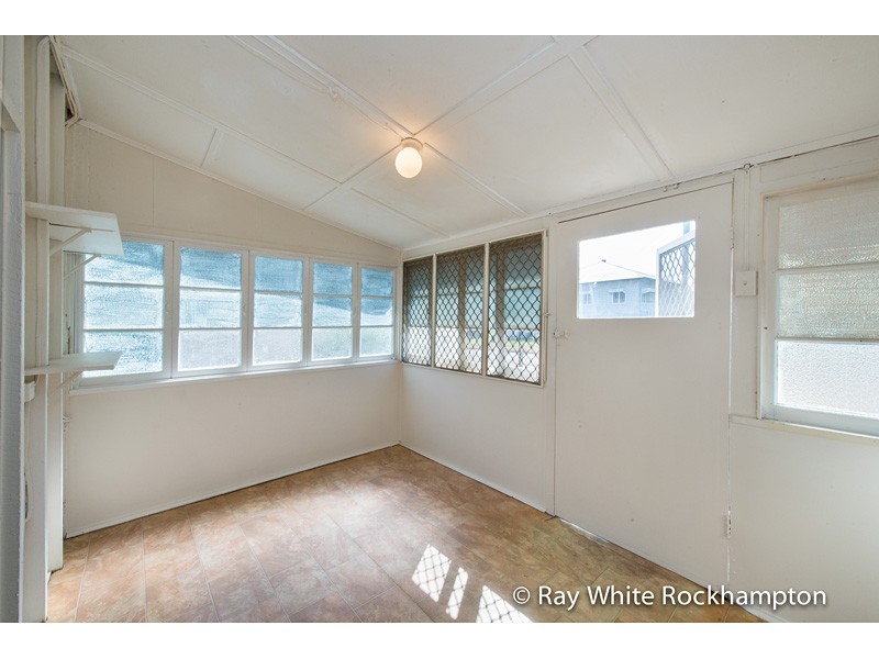 26 Lauga Street, Park Avenue, QLD 4701