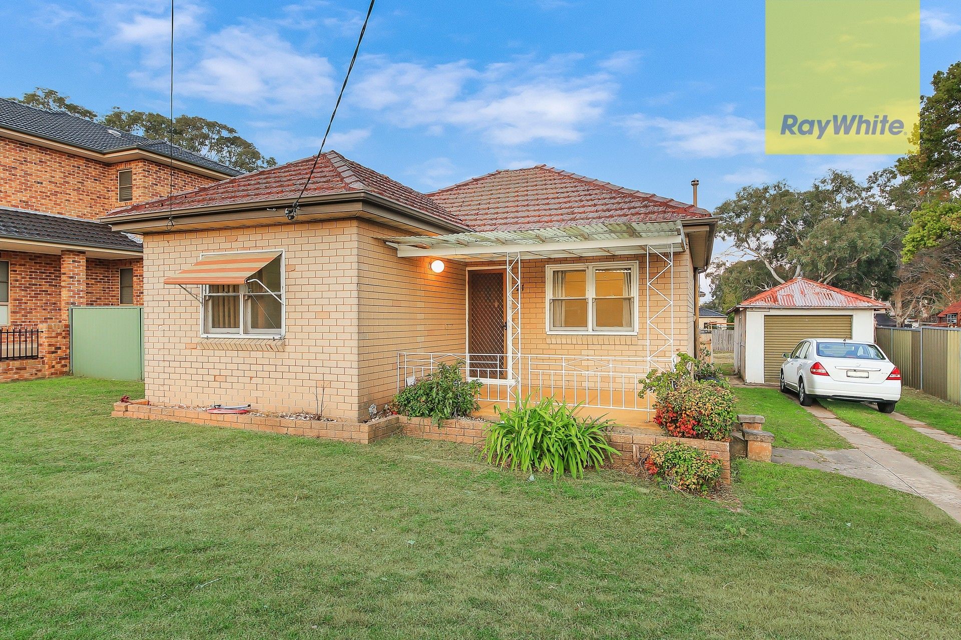 21 Warra Street