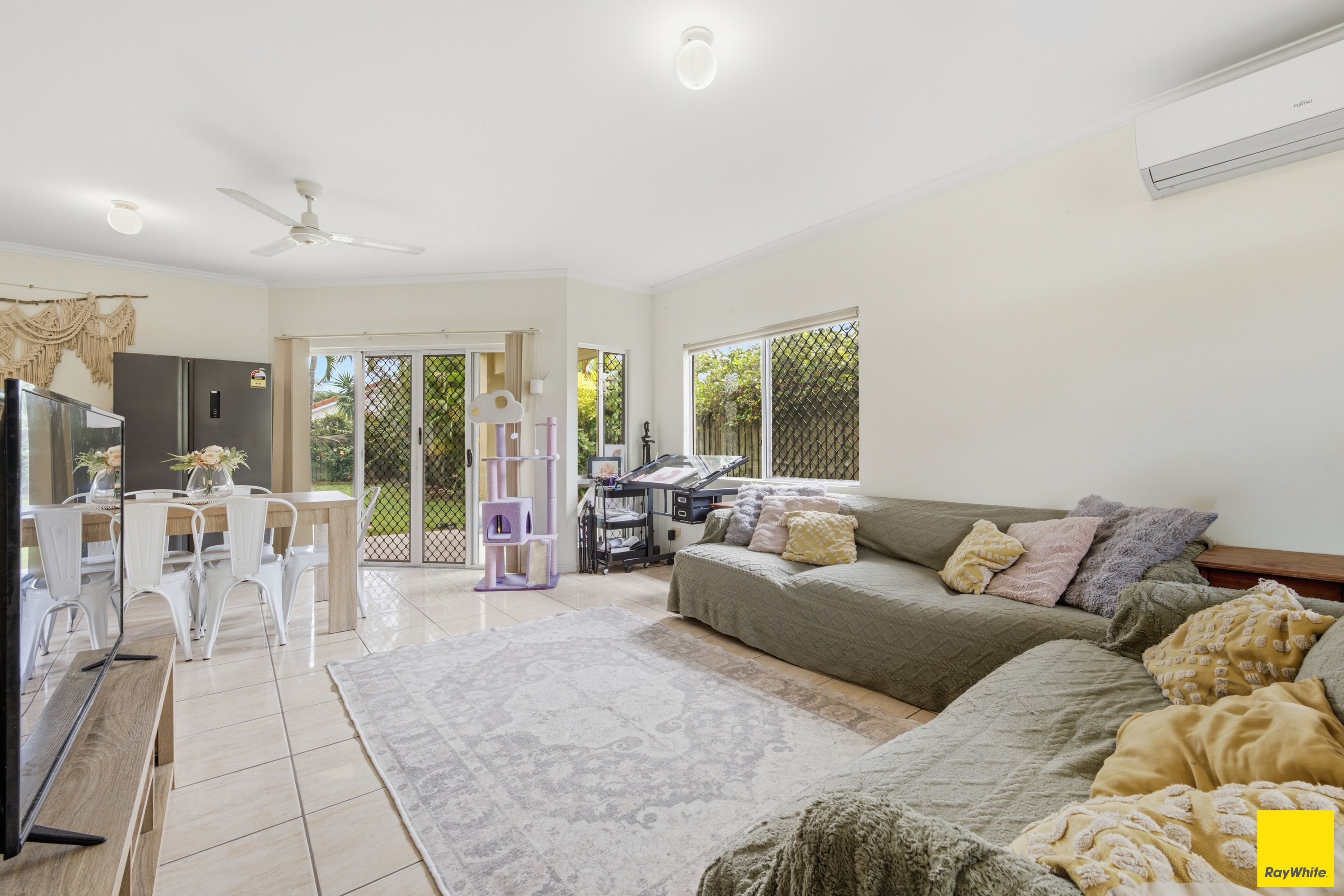 12 Moore Road, Kewarra Beach, QLD 4879