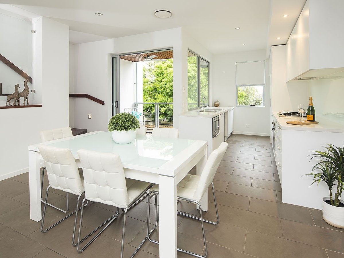 91 Mildmay Street, Fairfield QLD 4103