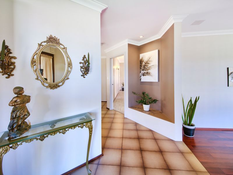10 Lavender Court, Dianella, WA 6059