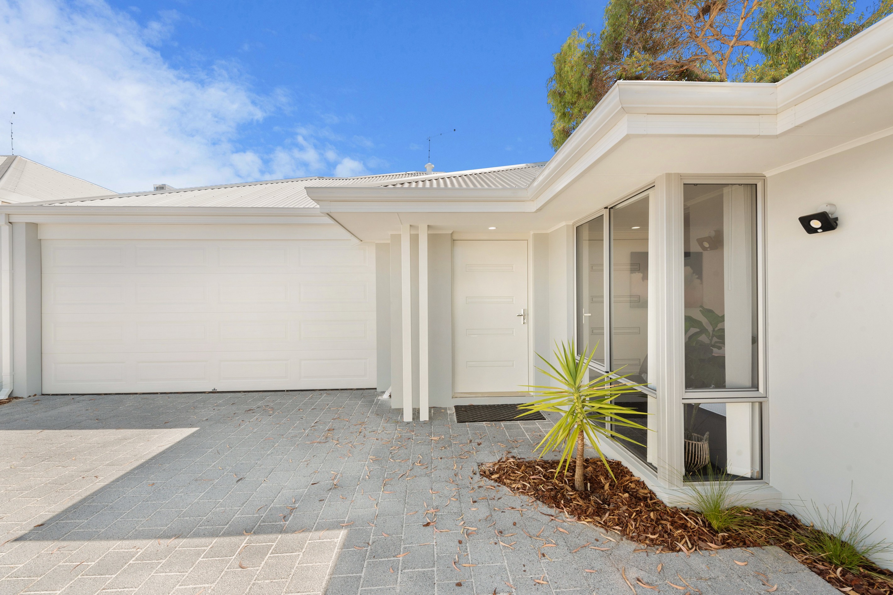 16c Windsor Place, Kallaroo, WA 6025