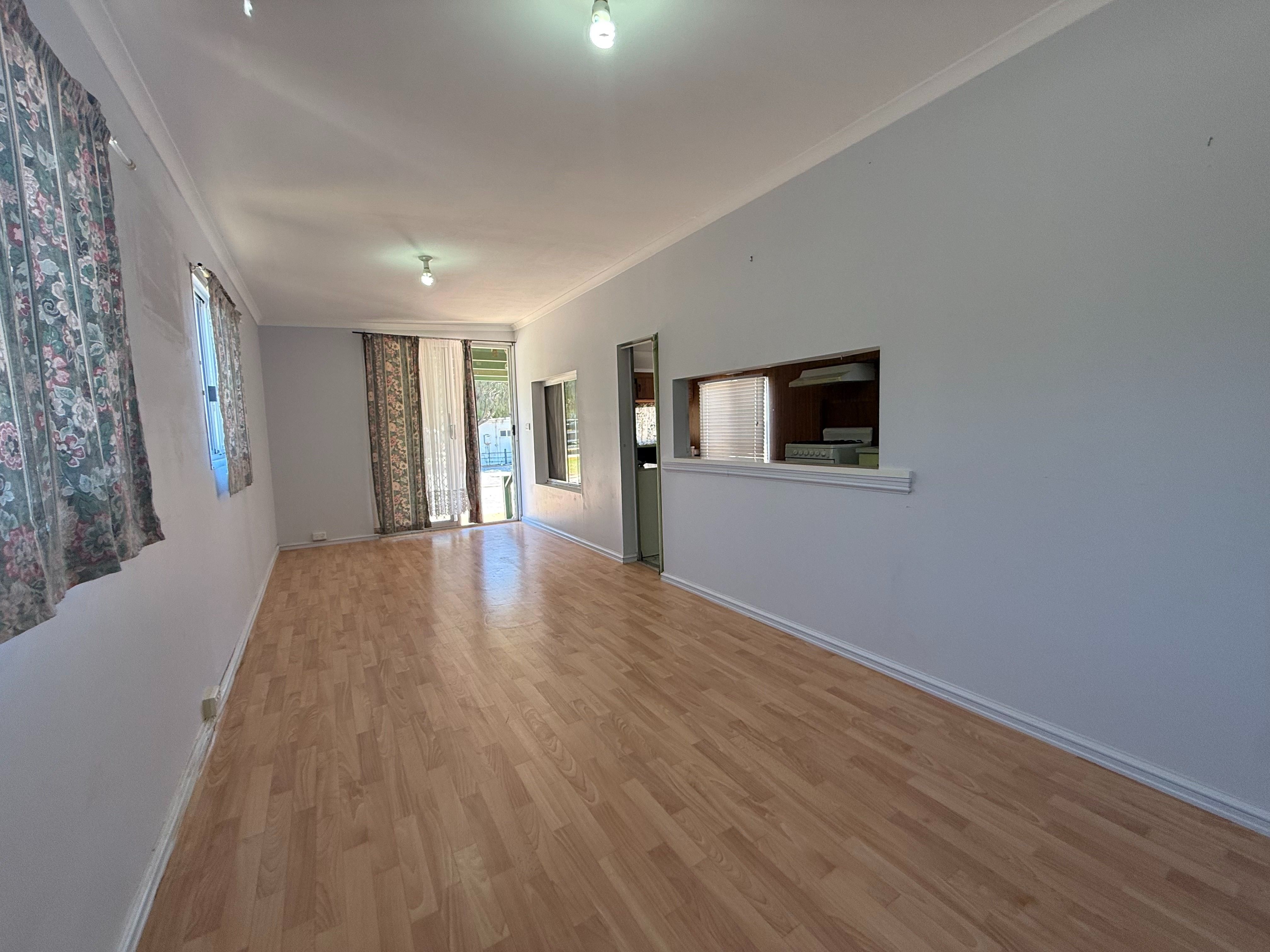 90/463 Marine Terrace — photo 5 of 7