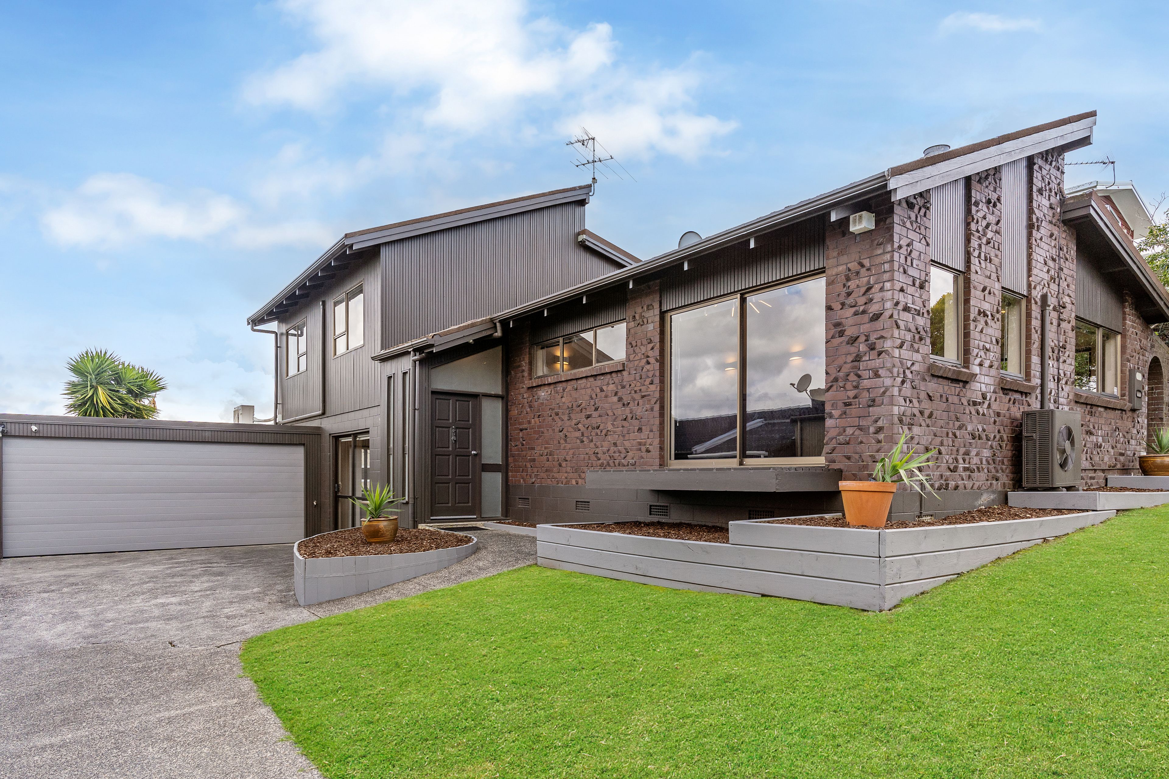 90 Stanaway Street, Hillcrest, North Shore City