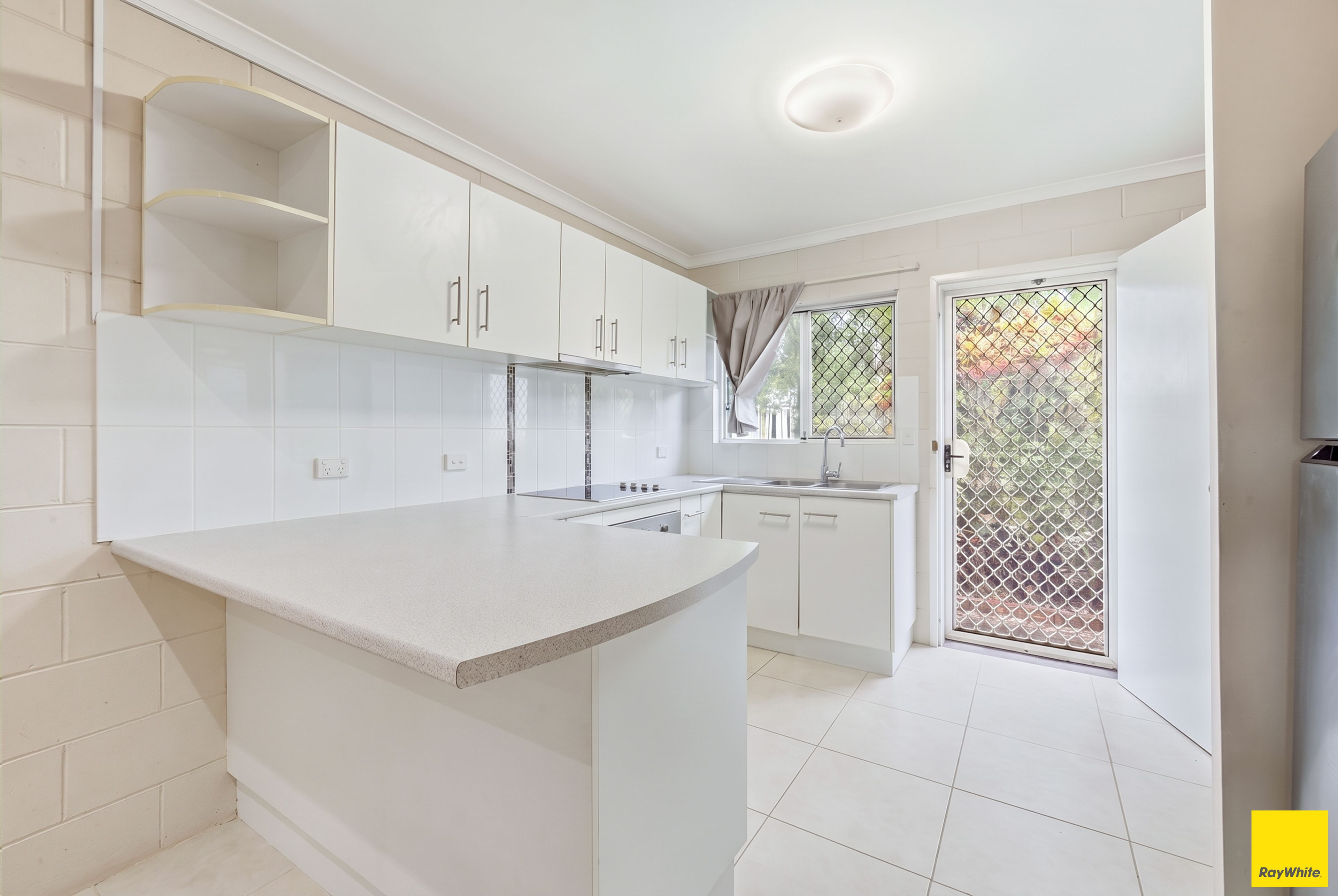 8/473-479 Mccoombe Street — photo 5 of 14