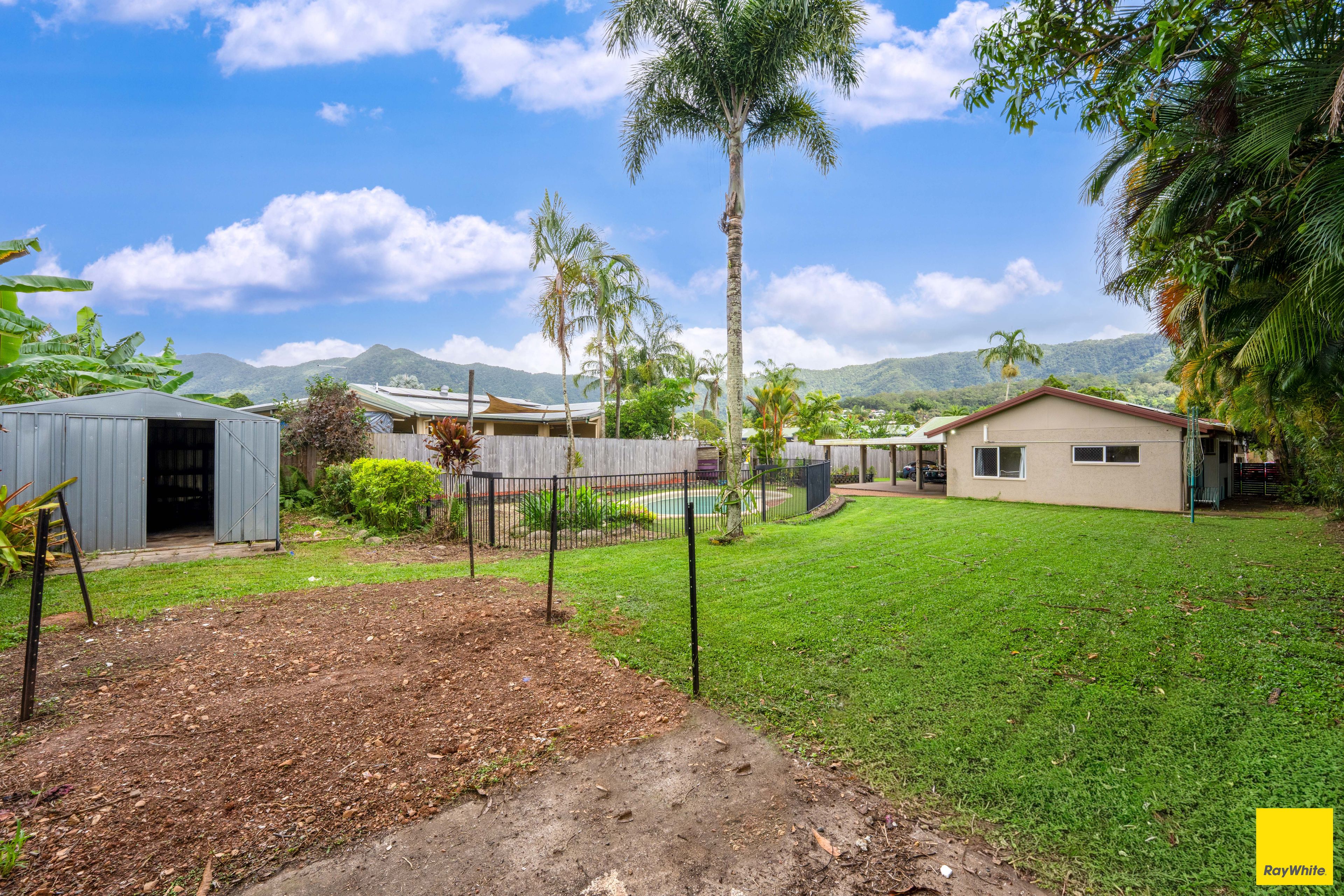 3 Blackbird Close — photo 19 of 21