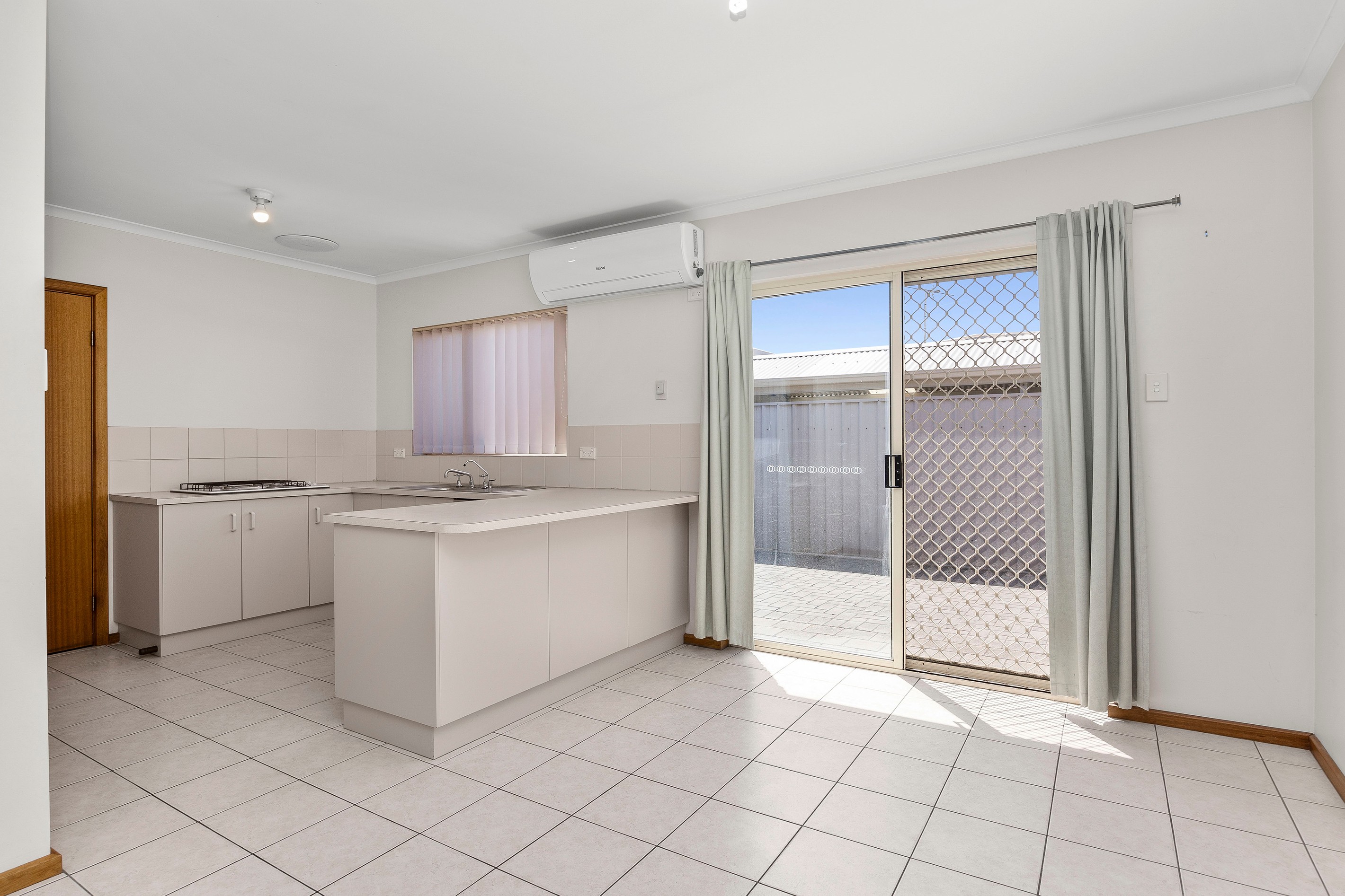 2/3 Everard Street, Largs Bay, SA 5016