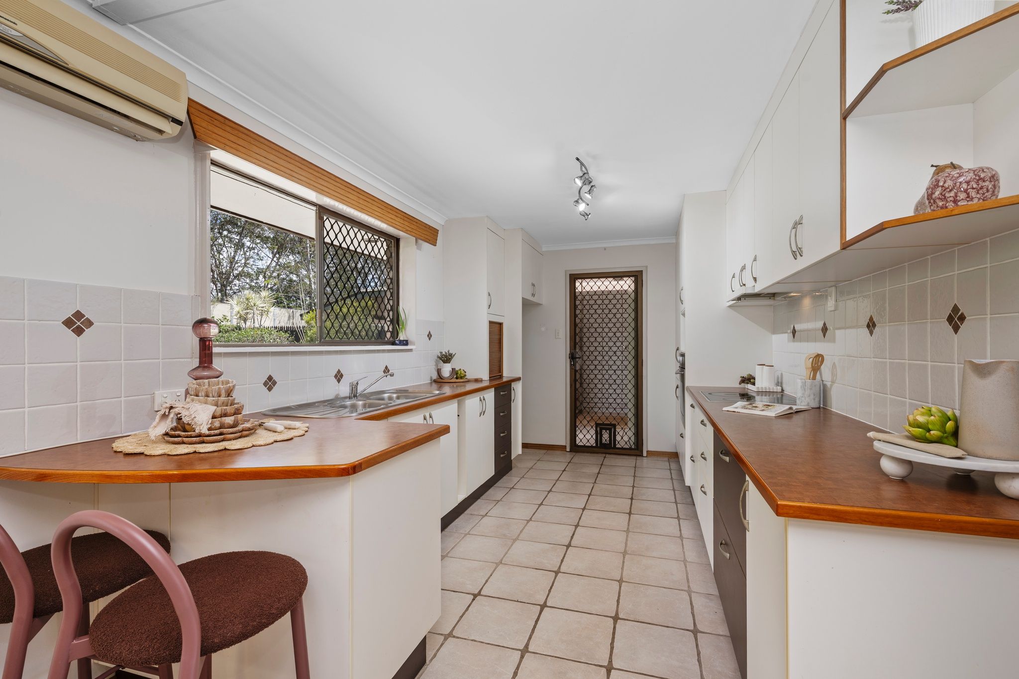 37 Casuarina Drive — photo 10 of 17