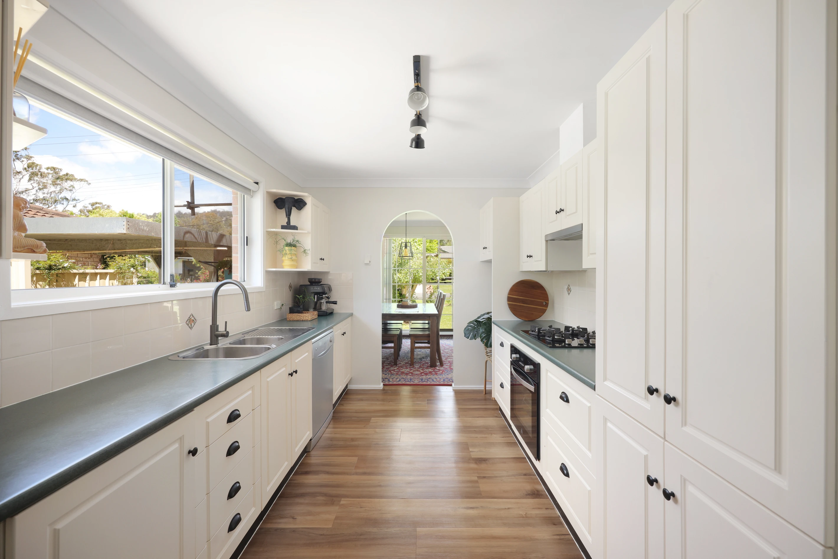 13 Spring Street, Mittagong, NSW 2575