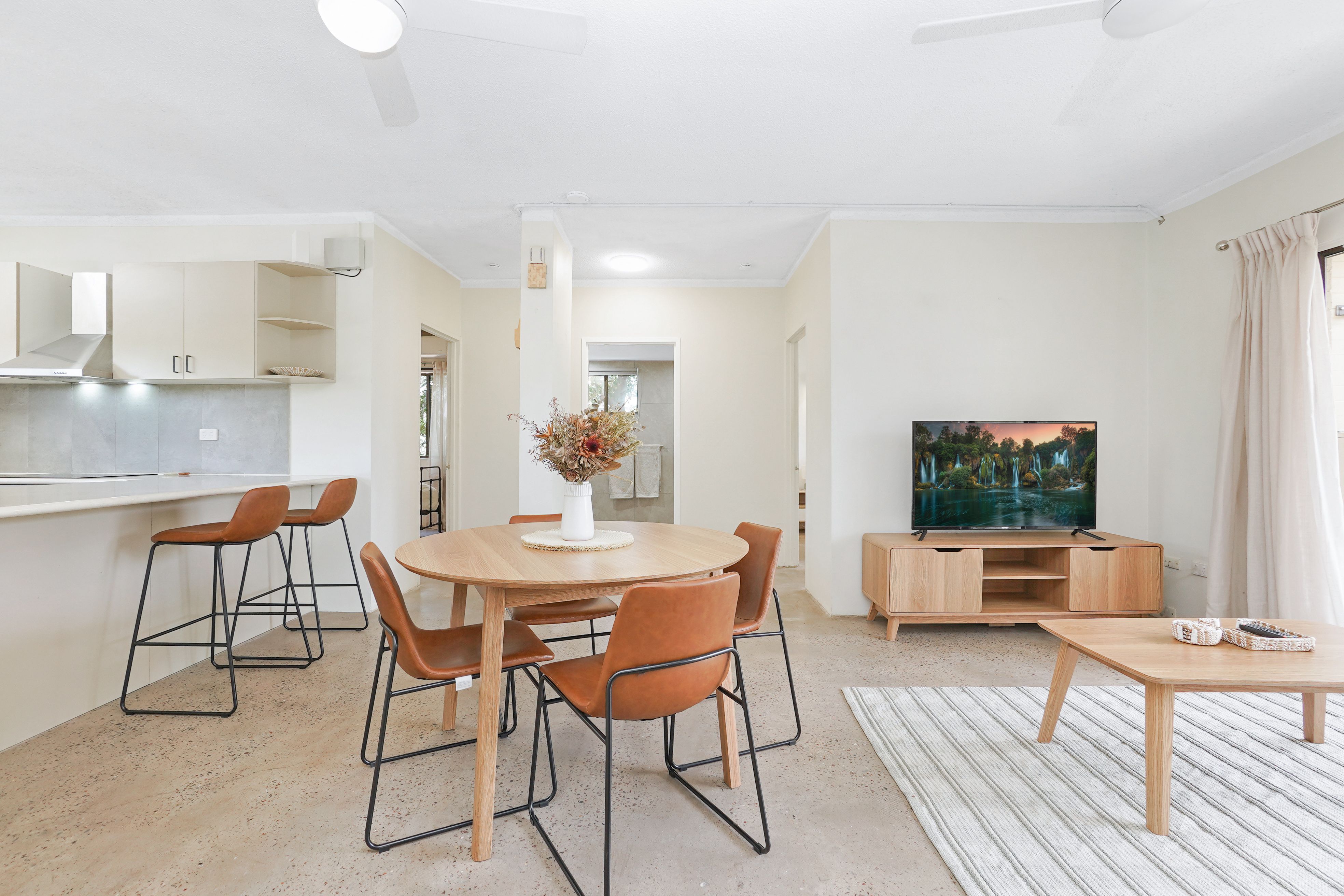 5/124 Mitchell Street — photo 3 of 16
