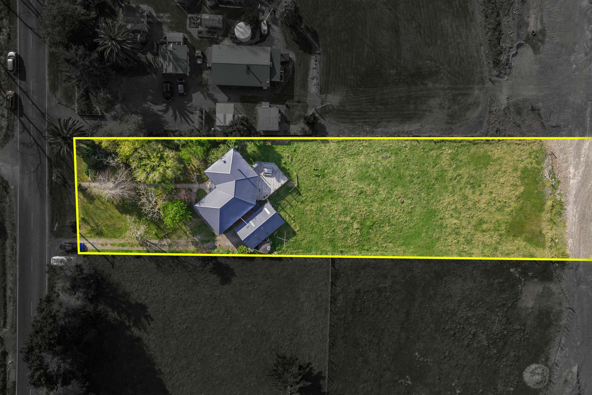 1620 East Coast Road photo 23
