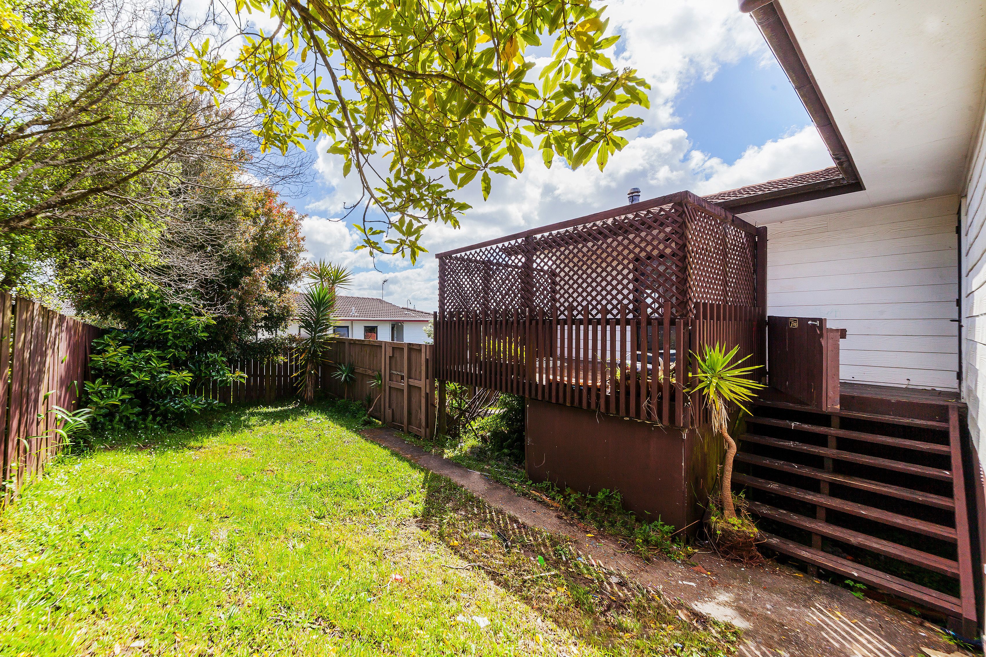 1/19 Holmes Drive South, Massey, Waitakere City