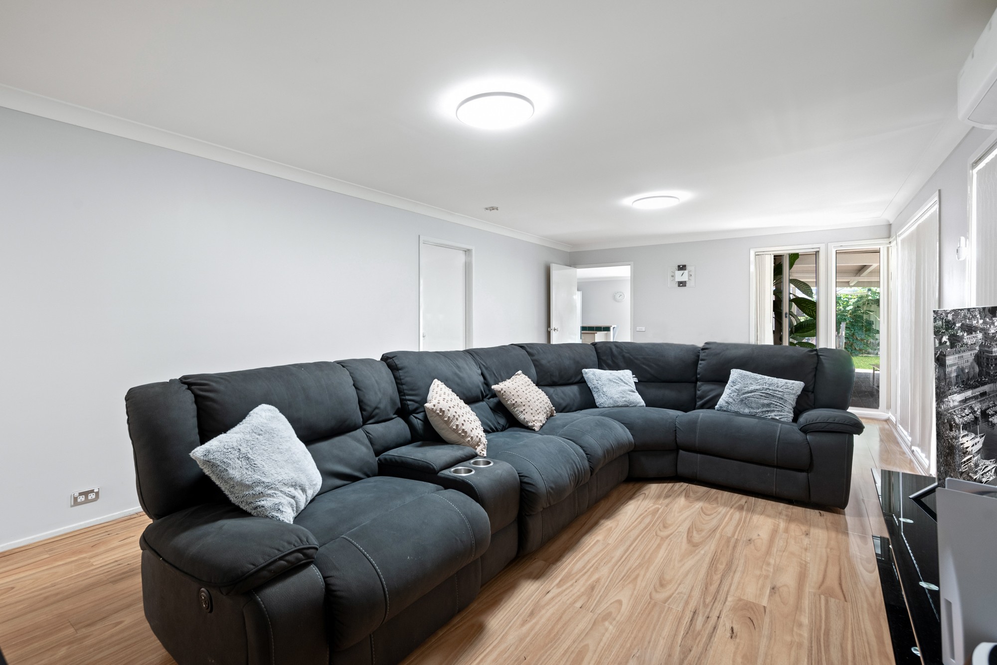 14 Gunning Close, Prestons, NSW 2170
