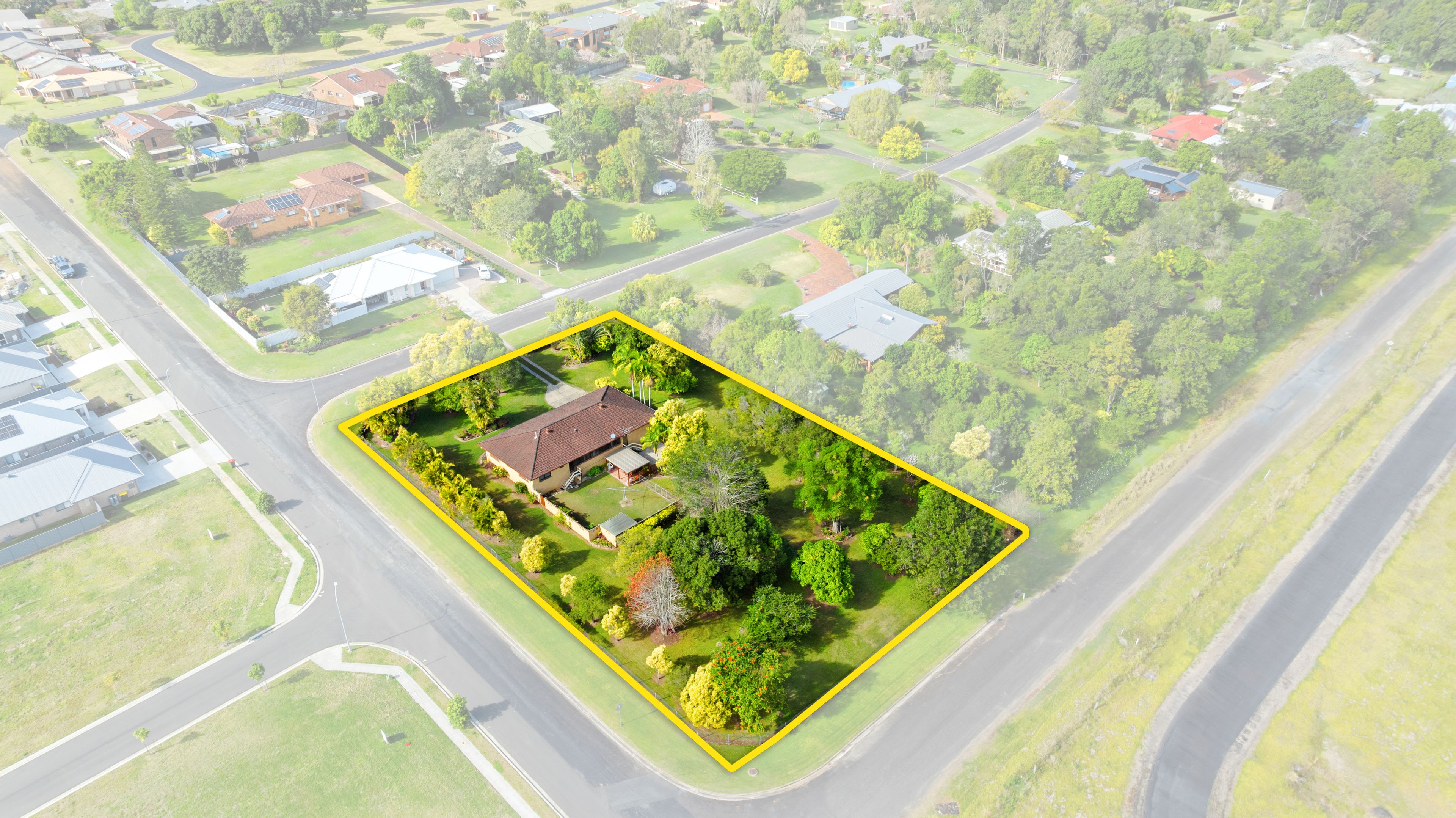 2 Greenfields Drive, Junction Hill NSW 2460