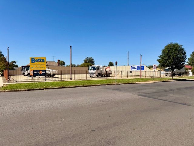 218 - 220 Honour Avenue, Corowa, NSW 2646