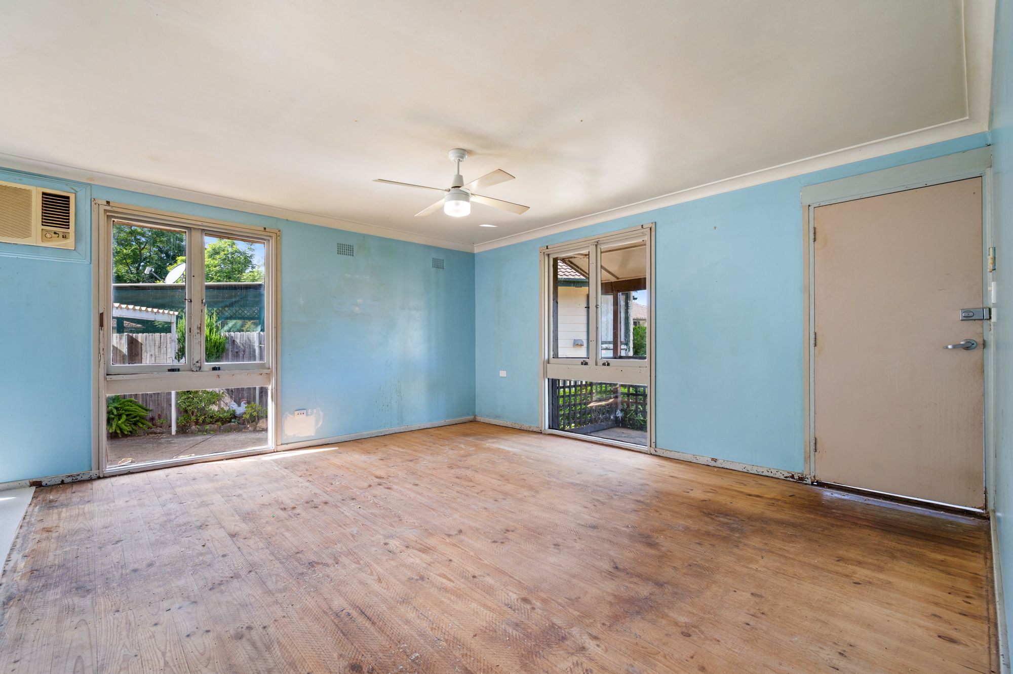 10 Carr Place, Bradbury, NSW 2560