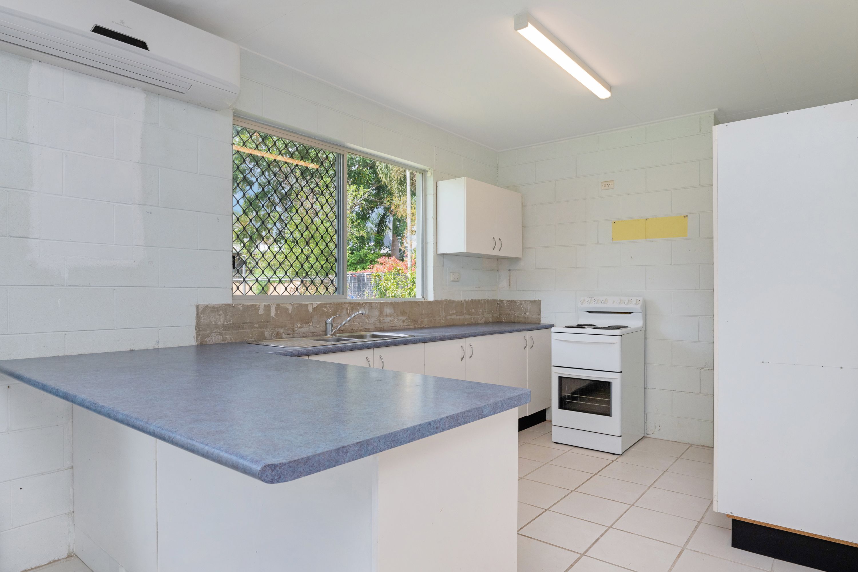 24 Kulgun Crescent — photo 3 of 10