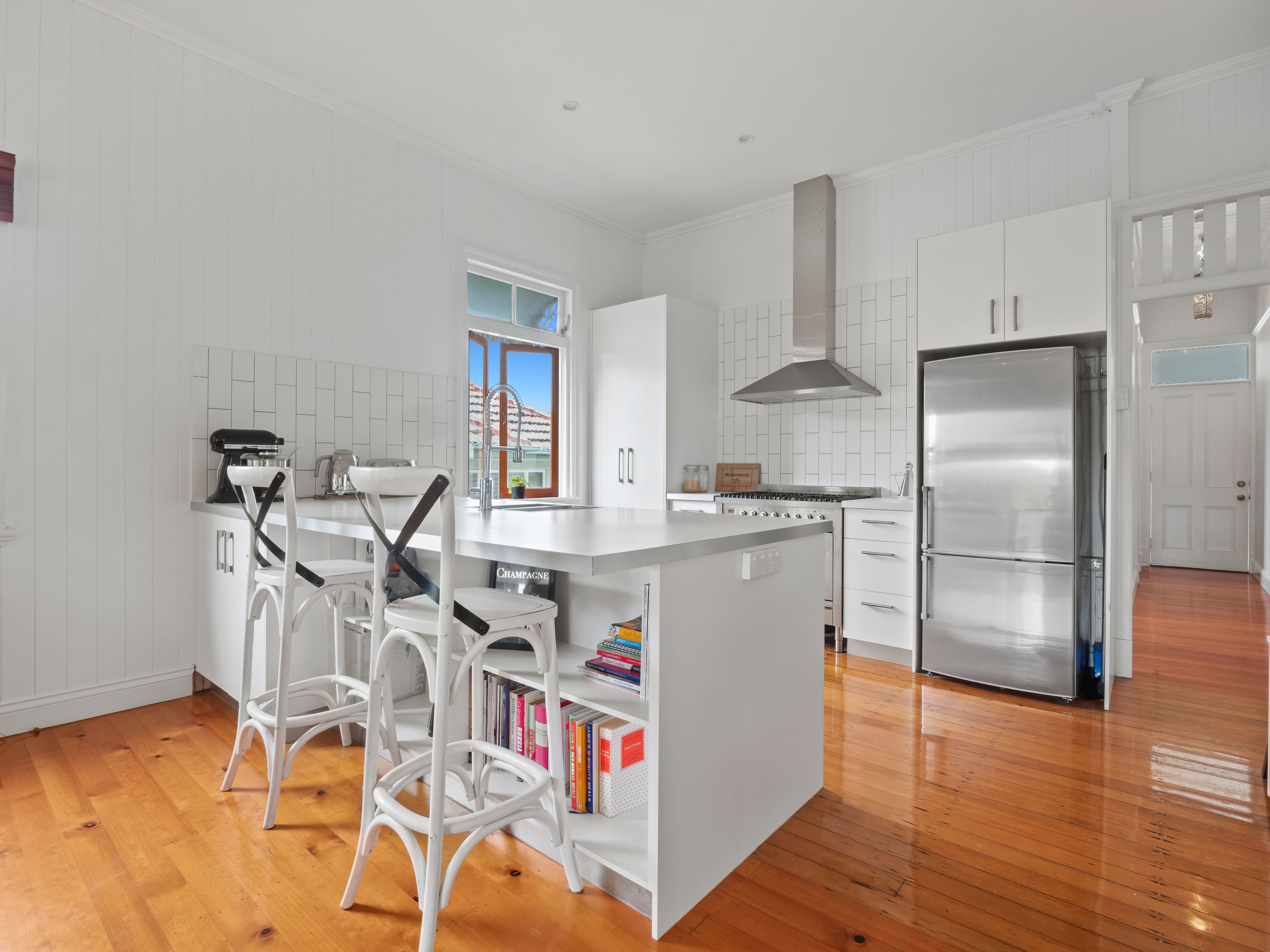 25 Erica Street, Cannon Hill, QLD 4170
