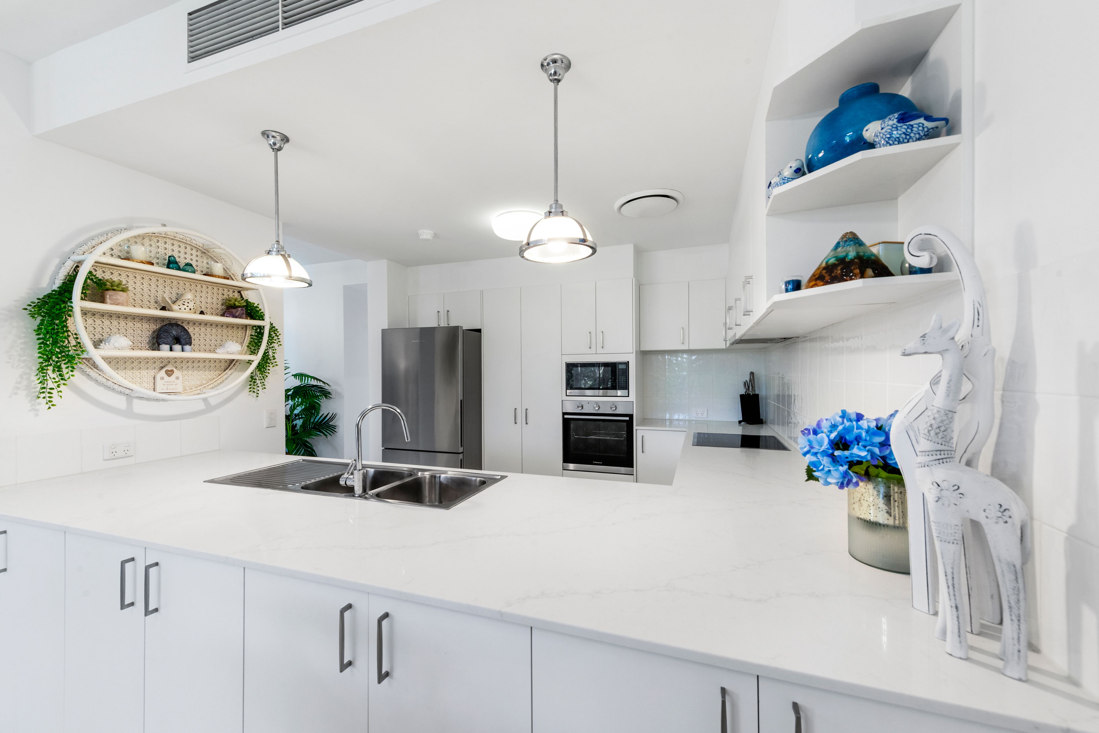 5111 St Andrews Terrace — photo 5 of 19