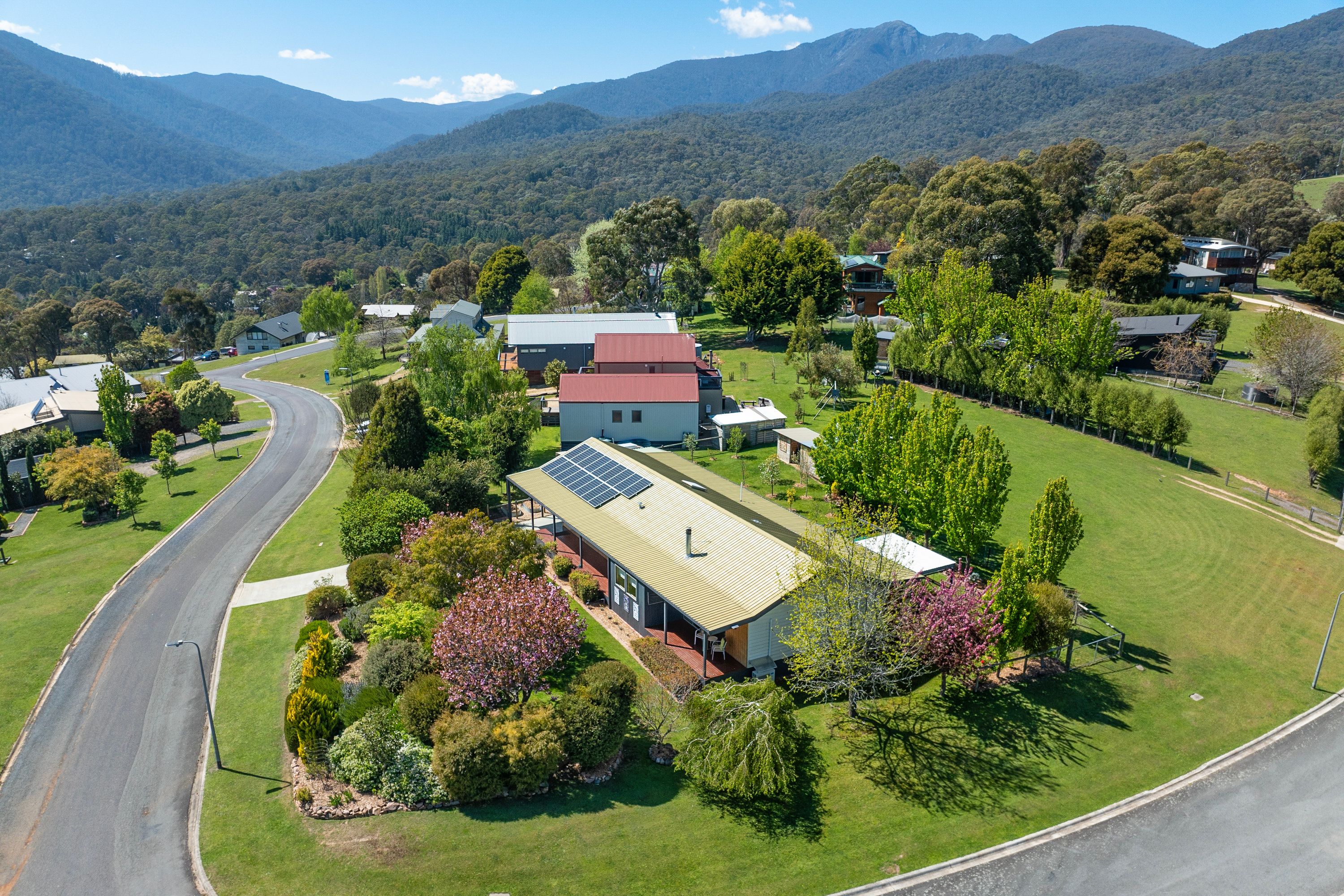 53 Alpine Ridge Drive — photo from Ray White Mansfield