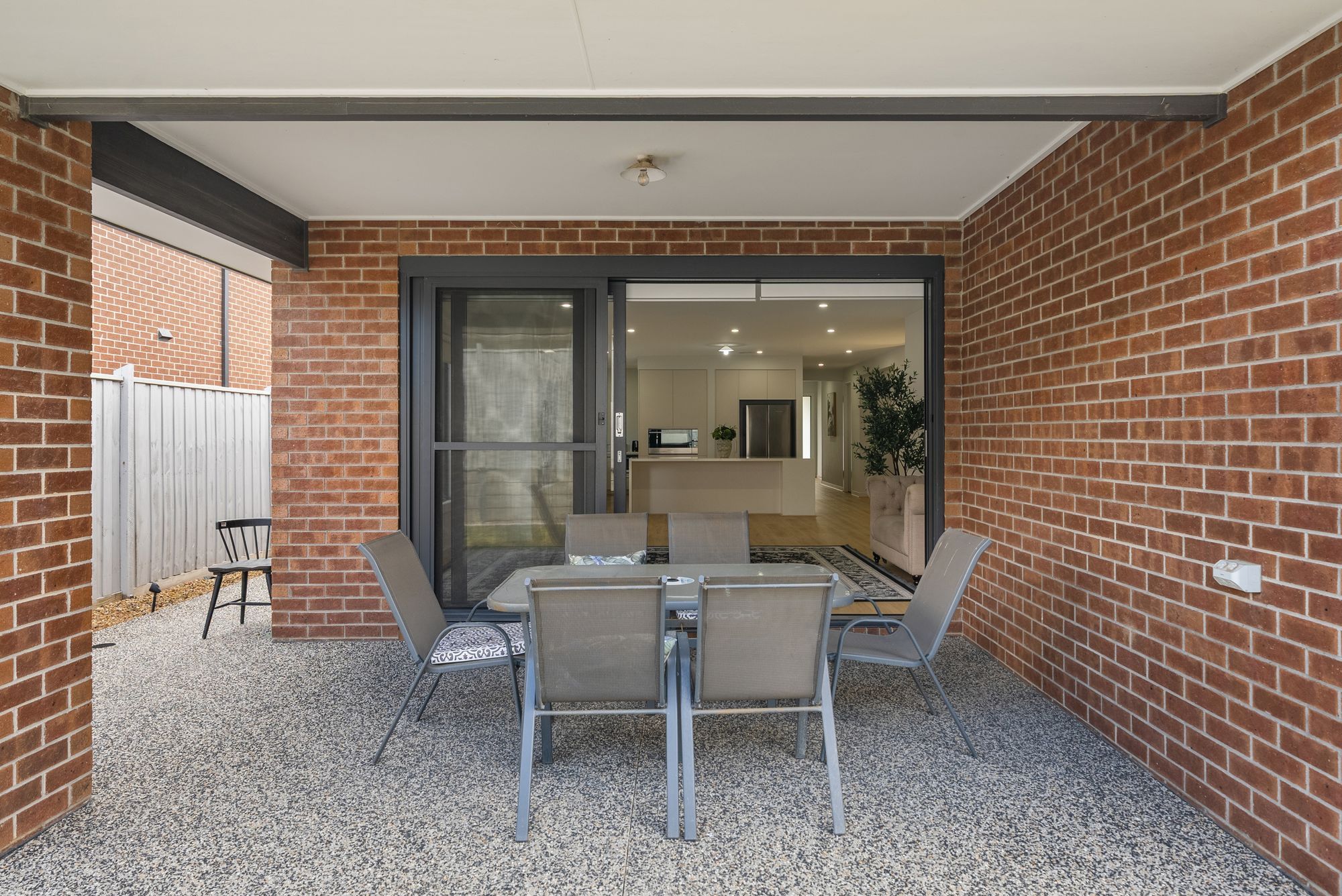 14 Laceflower Crescent — photo 14 of 18