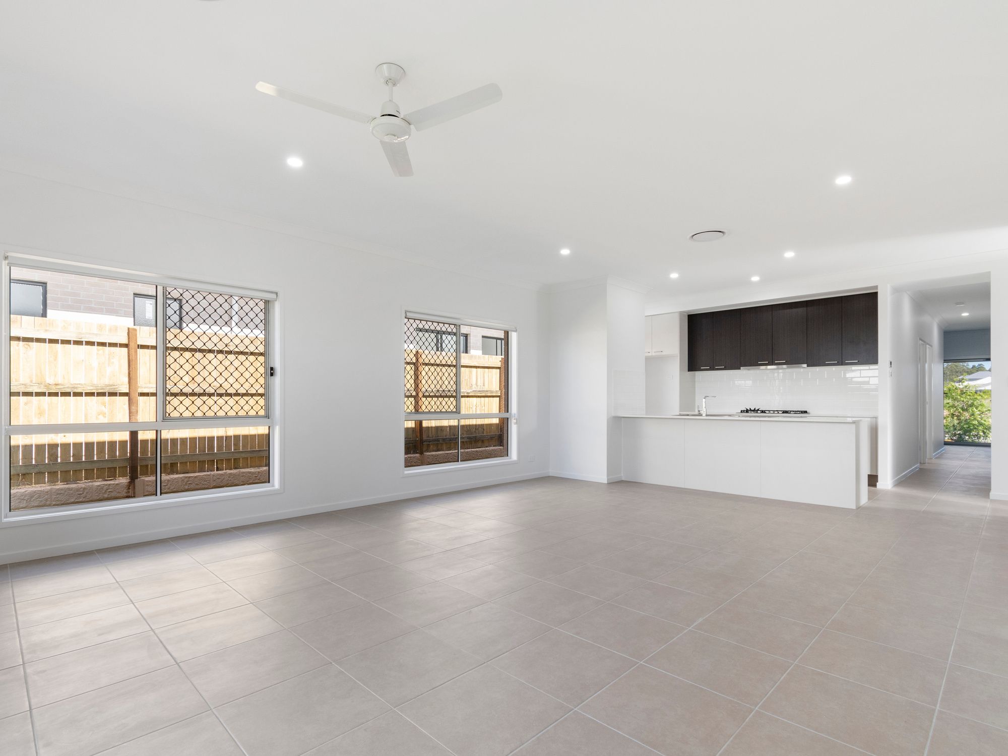 15 Ridge Road, Greenbank, QLD 4124