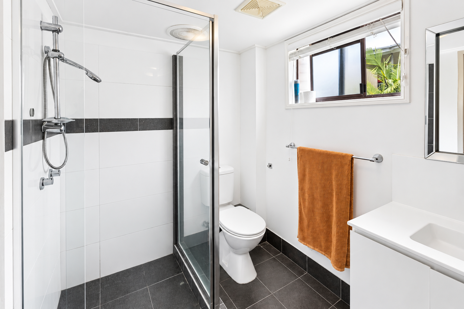 7/3 Ahern Street — photo 6 of 13