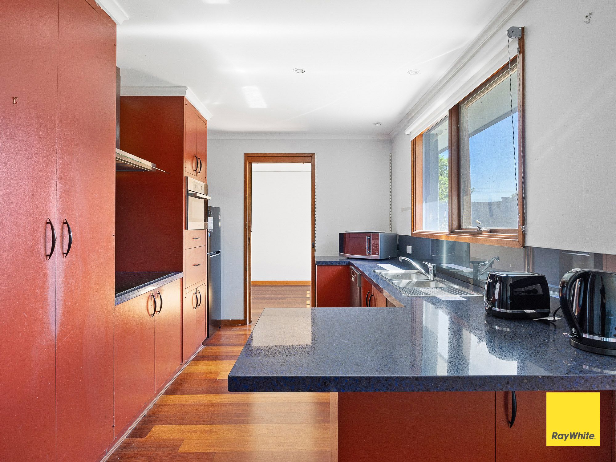 5 Louisa Court — photo 3 of 6