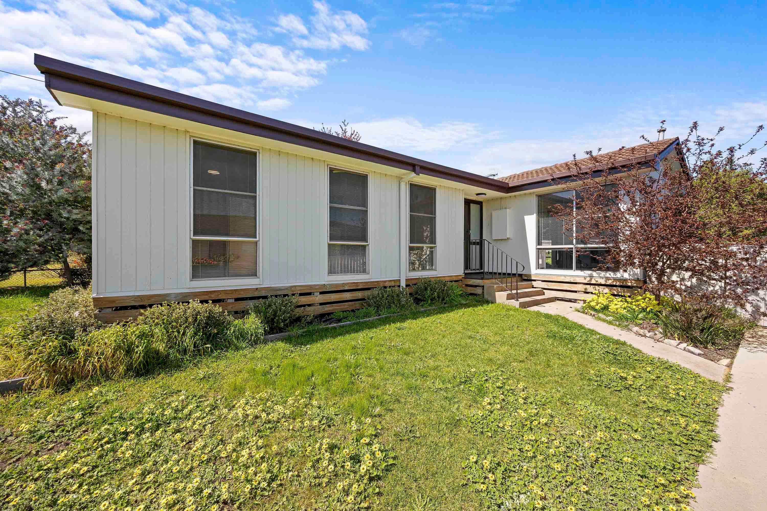 30 Warren Street — photo from Ray White Ararat