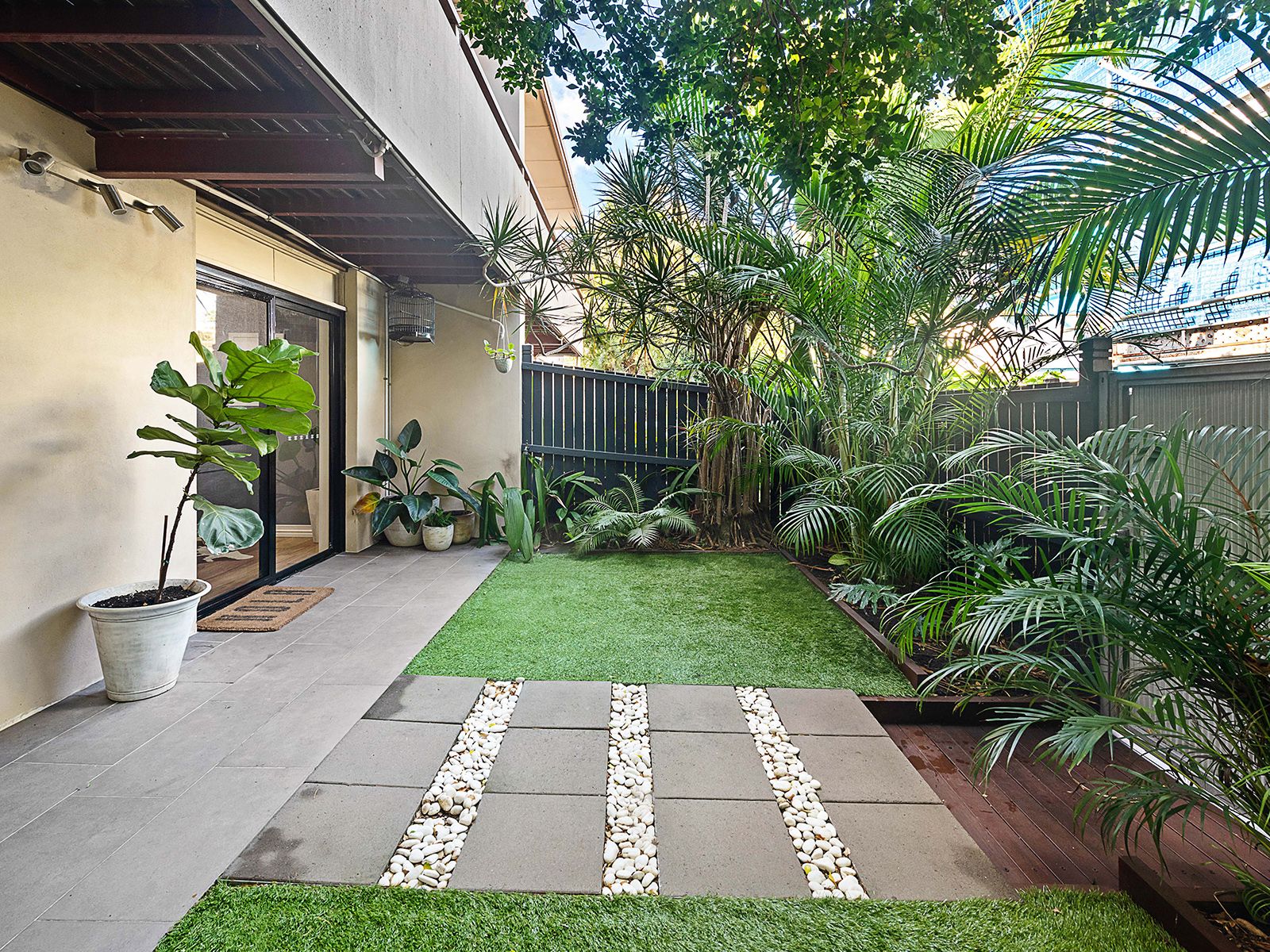 2/73 Oxlade Drive, New Farm, QLD 4005