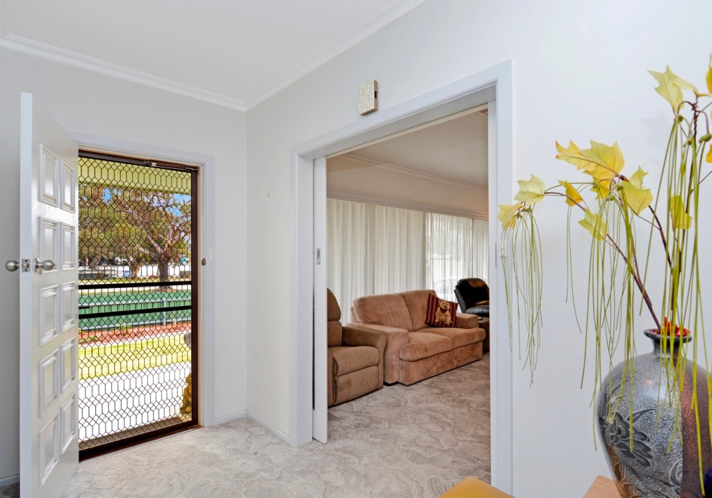 13 Nihill Street, Ouyen, VIC 3490