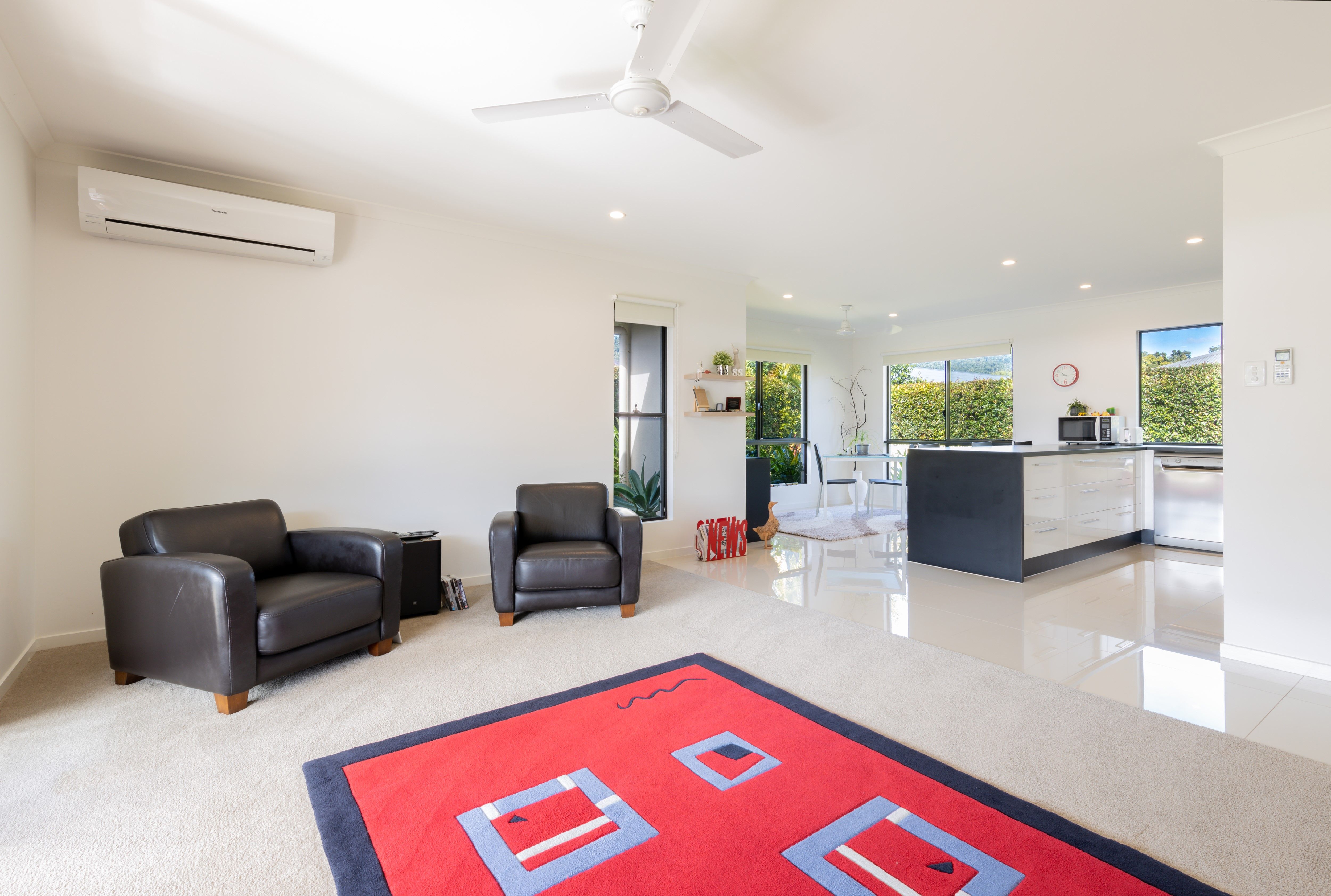 4 Grevillea Place, CANNONVALE QLD 4802
