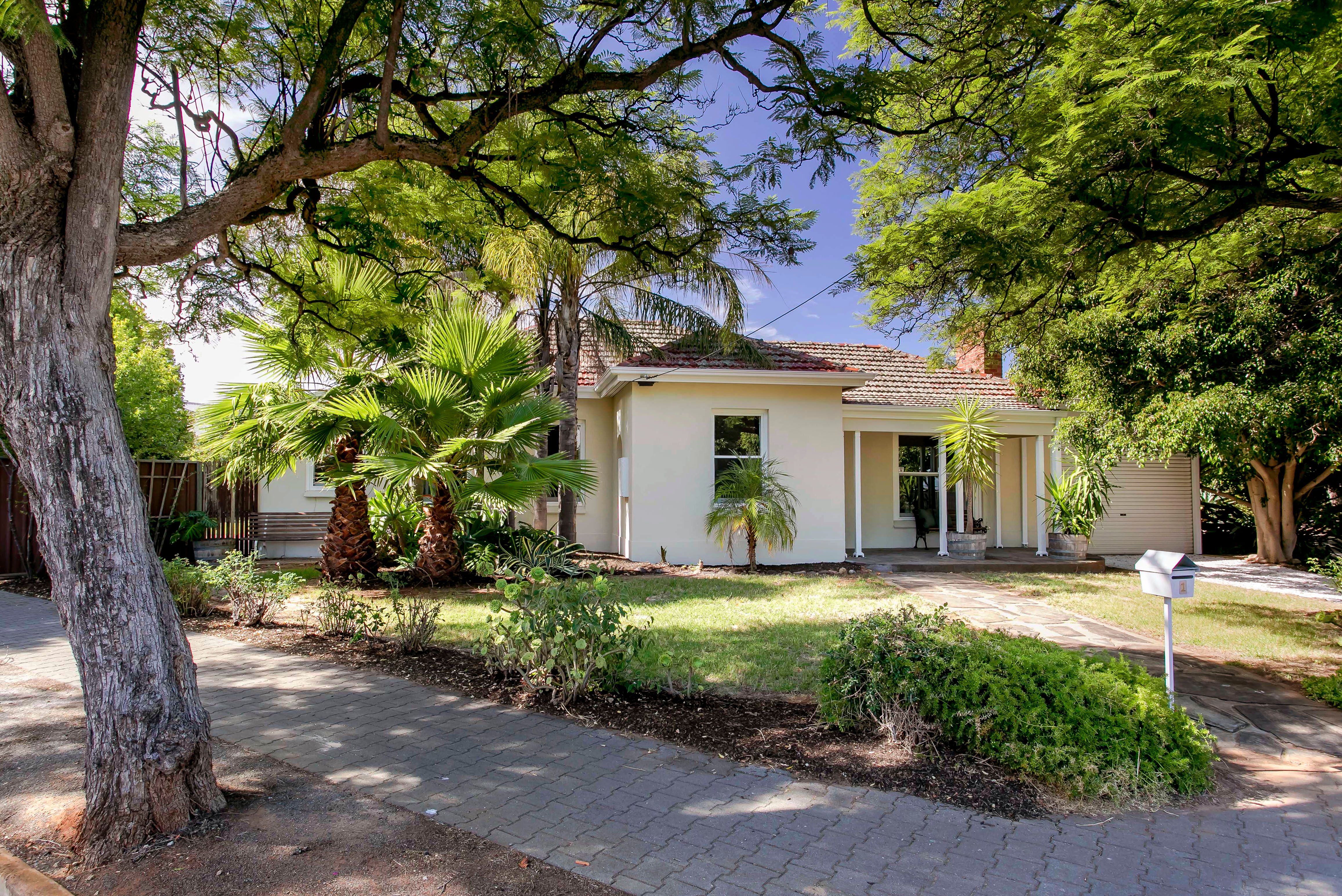 1 Romsey Grove, Melrose Park, SA 5039