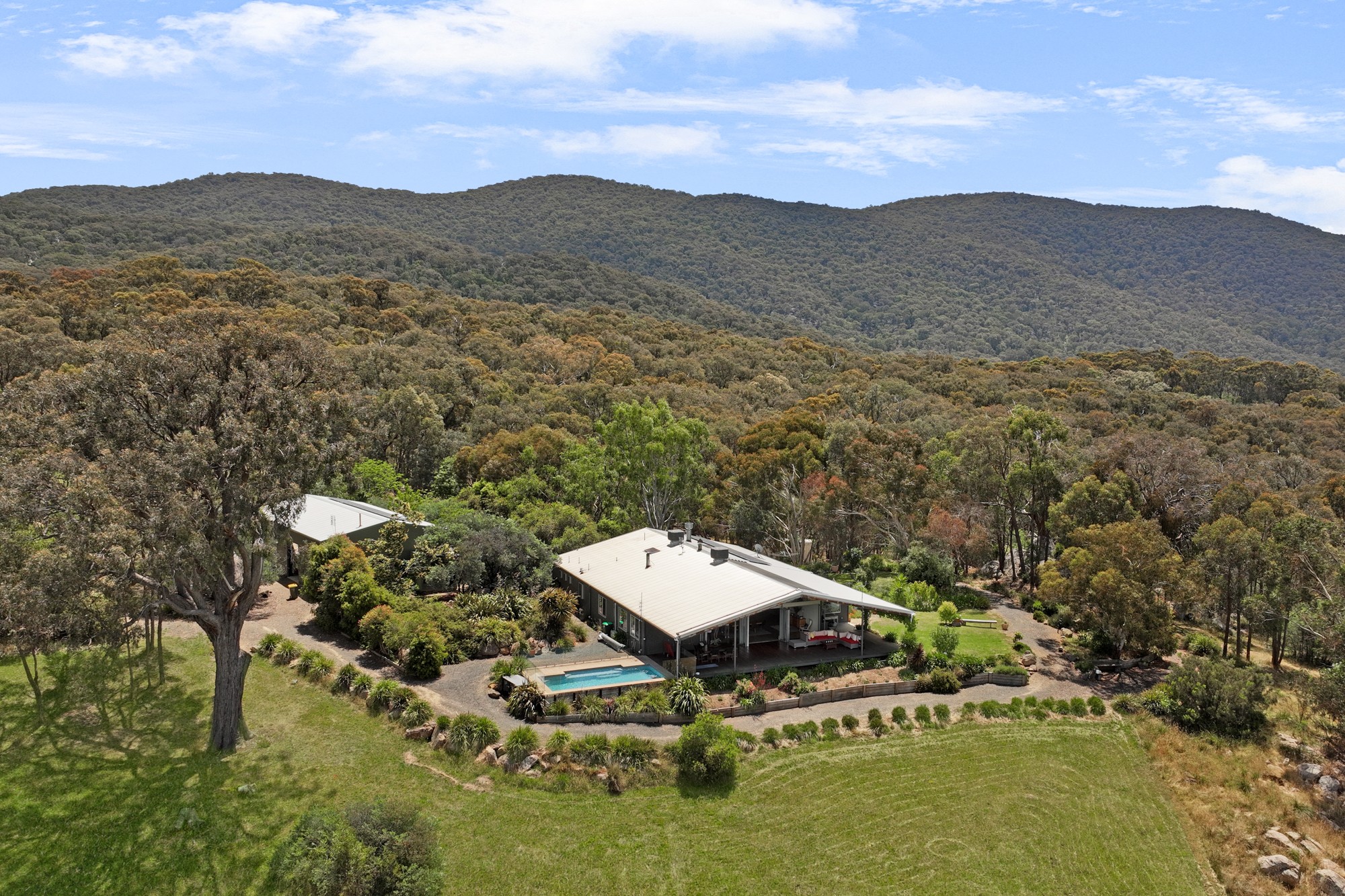 70 Nillahcootie Track, Barjarg, VIC 3723