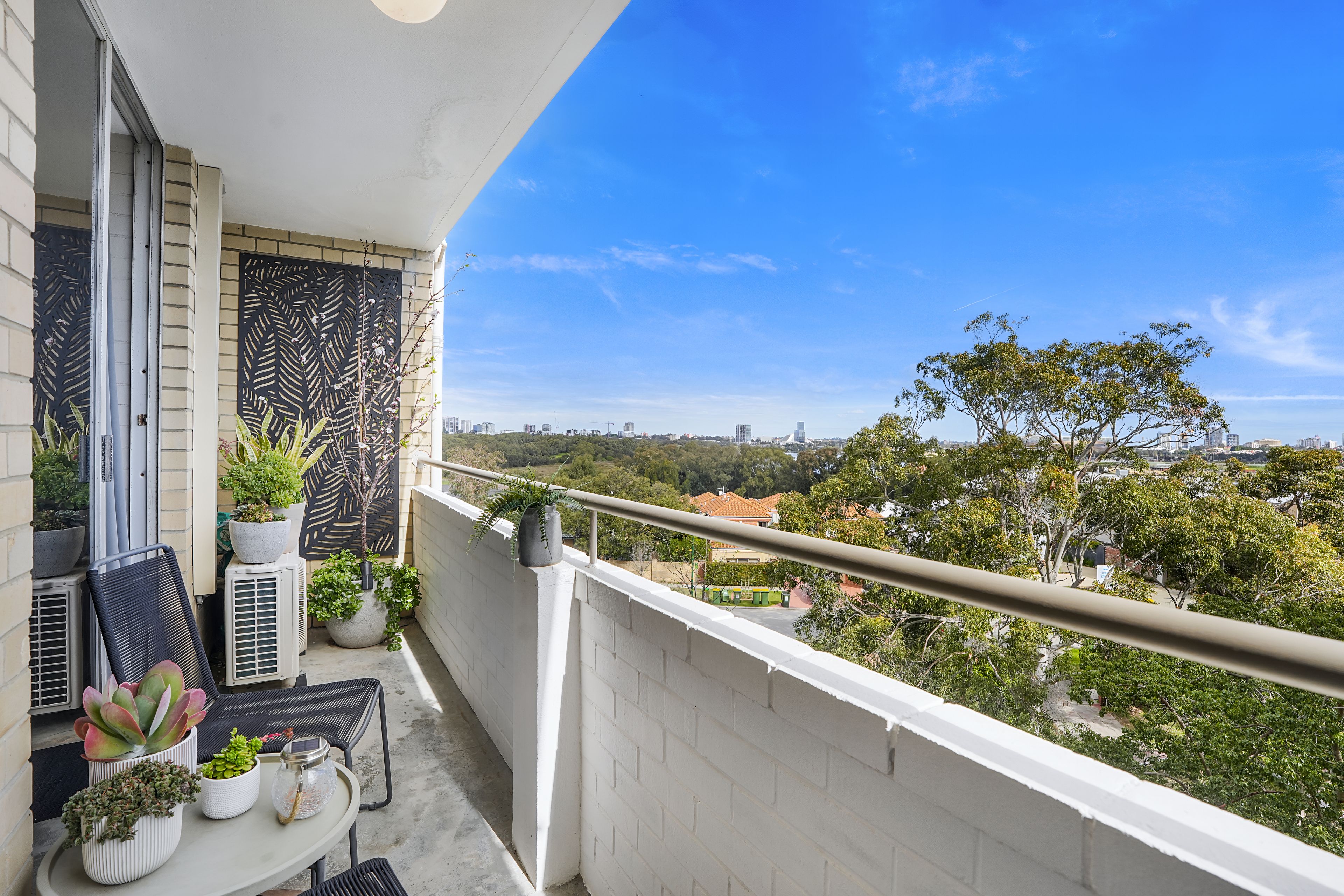 57/50 Kirkham Hill Terrace — photo 15 of 23