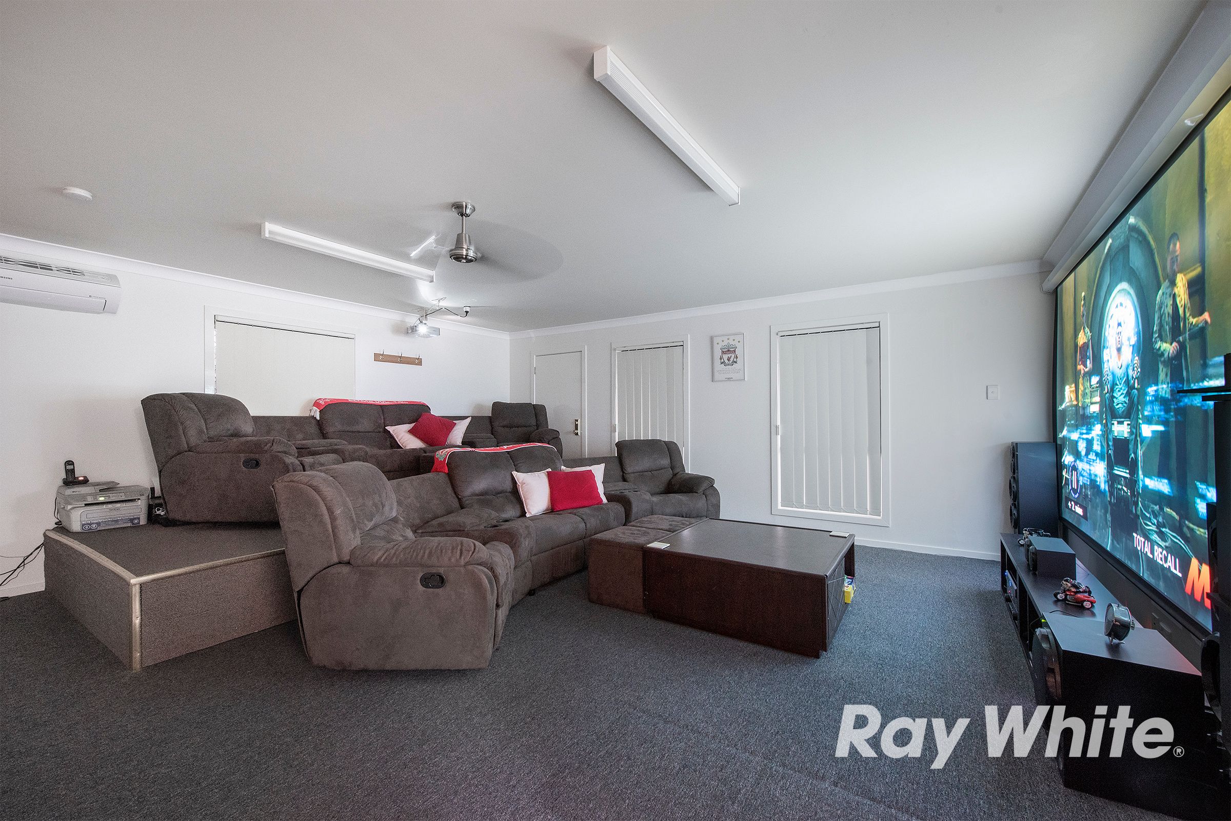 80 Lake Manchester Street, Logan Reserve, QLD 4133