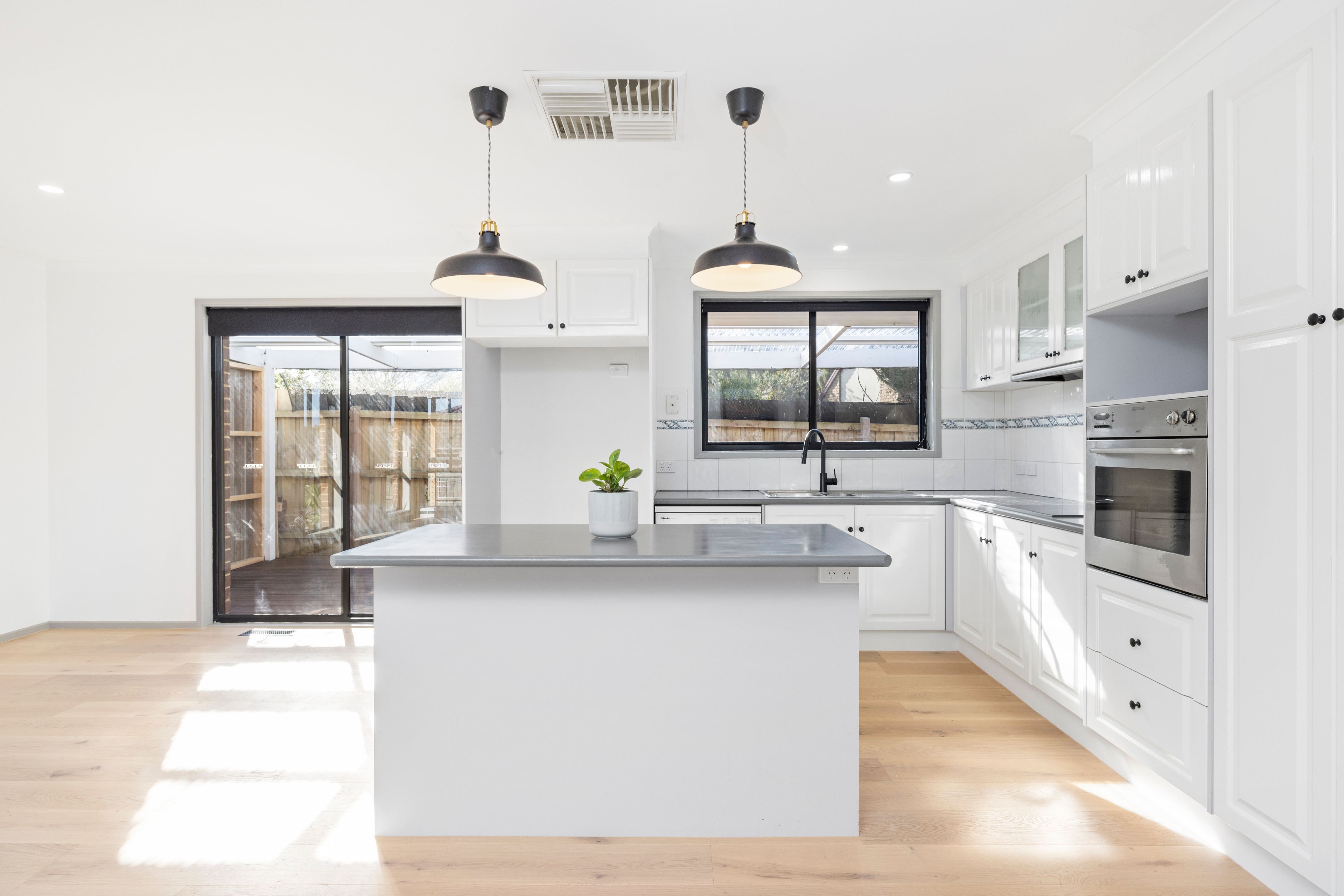 9 Dundee Court, Endeavour Hills, VIC 3802