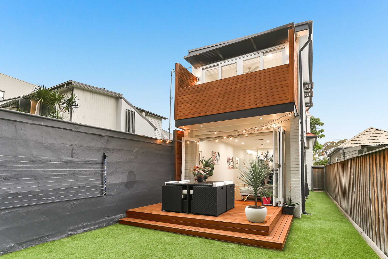 7 Mullens Street