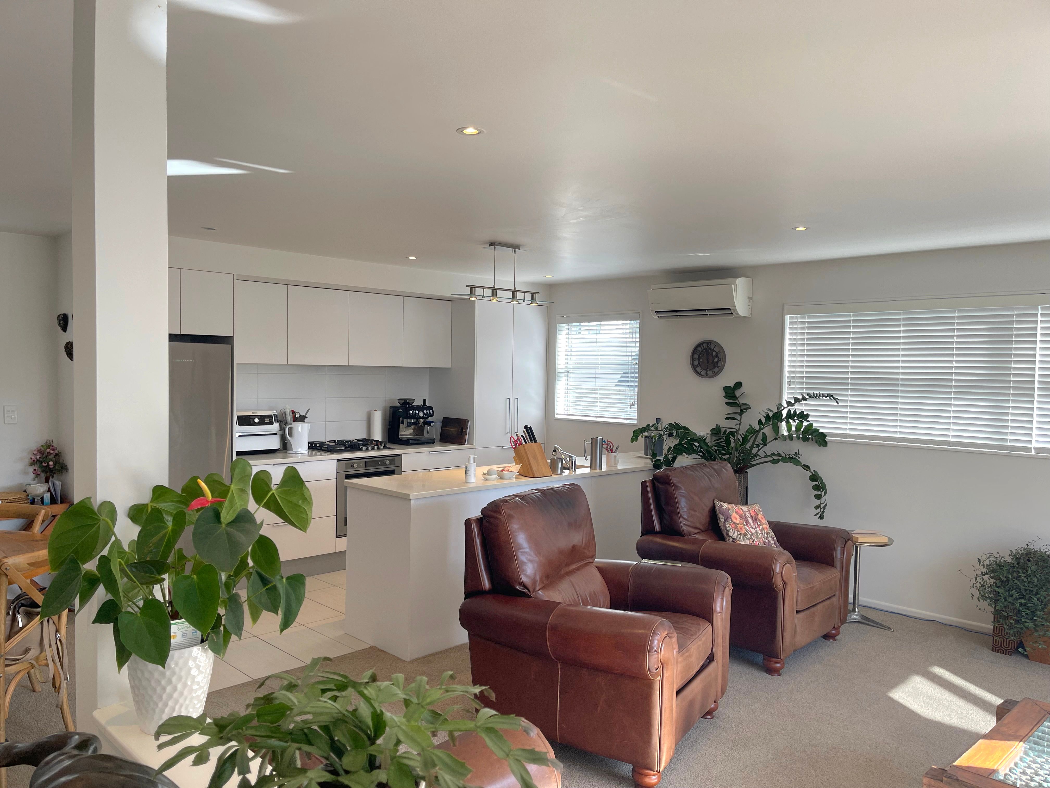 8B Beach Road, Manly, Rodney