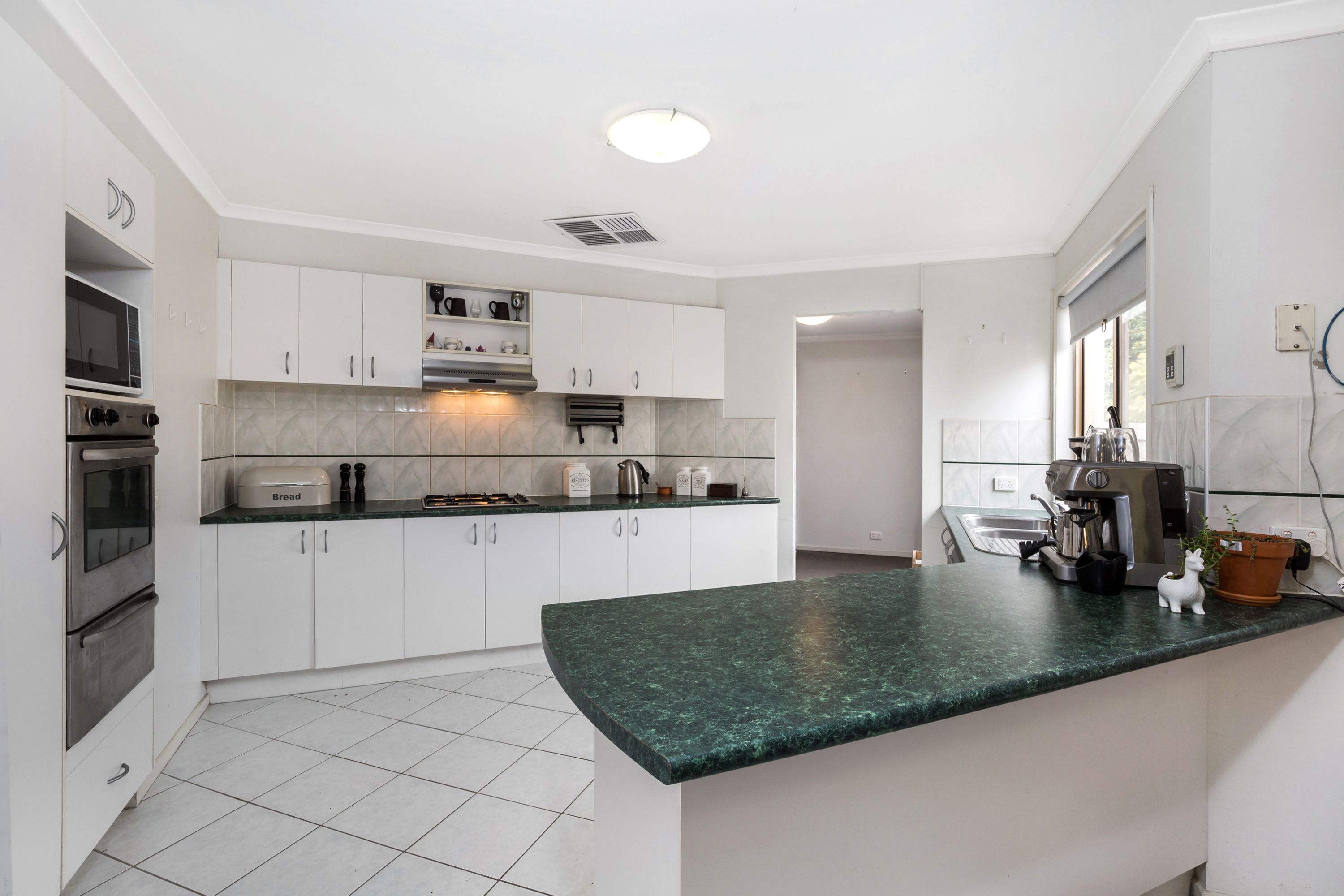 109 Fairway Drive, Rowville, VIC 3178